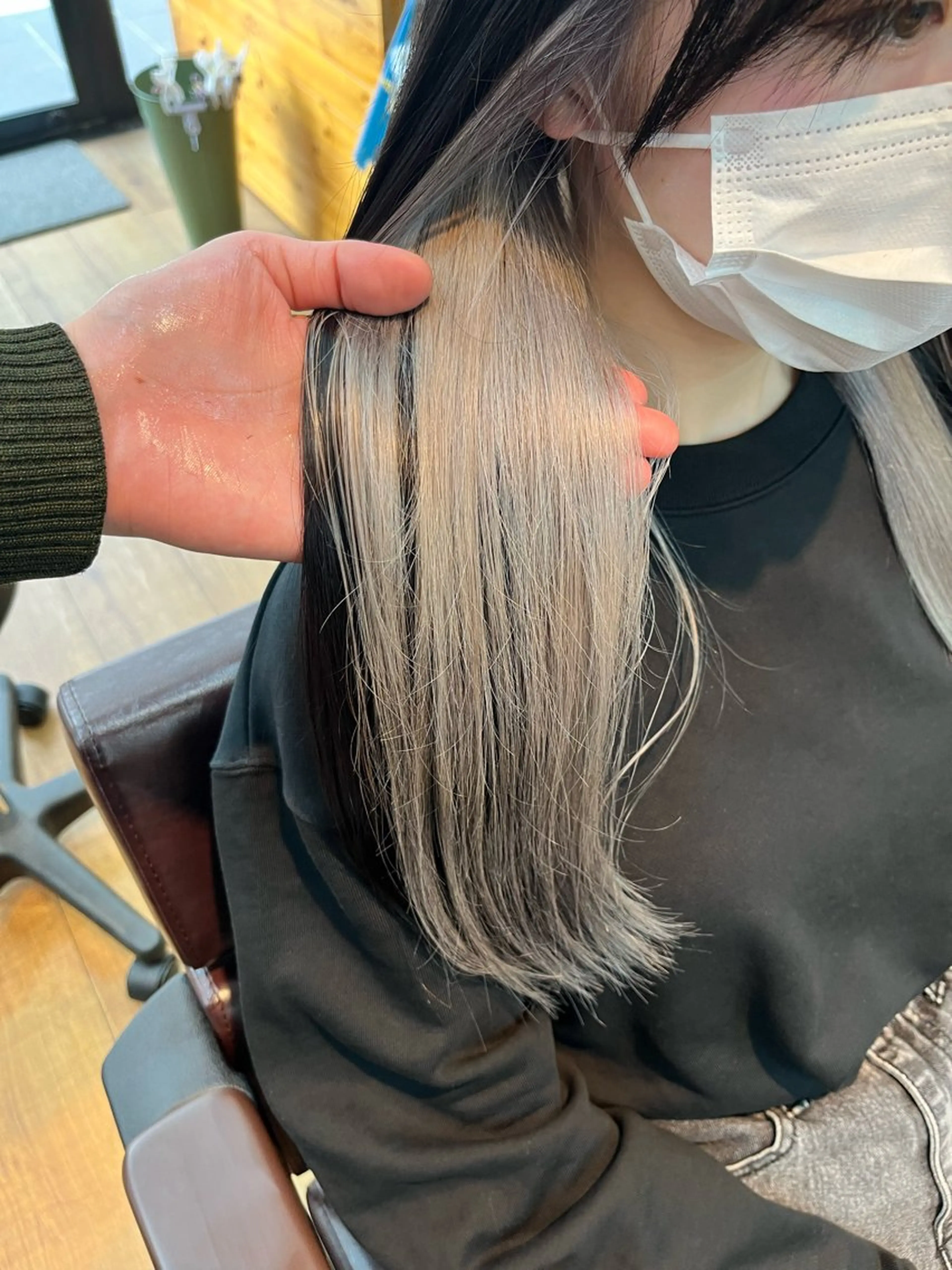 ロング カラー ダブルカラー インナーカラー 髪質改善 ヘアカラー トリートメント ヘッドスパ 🫧艶髪デザイナー 🫧白石航汰のヘアスタイル