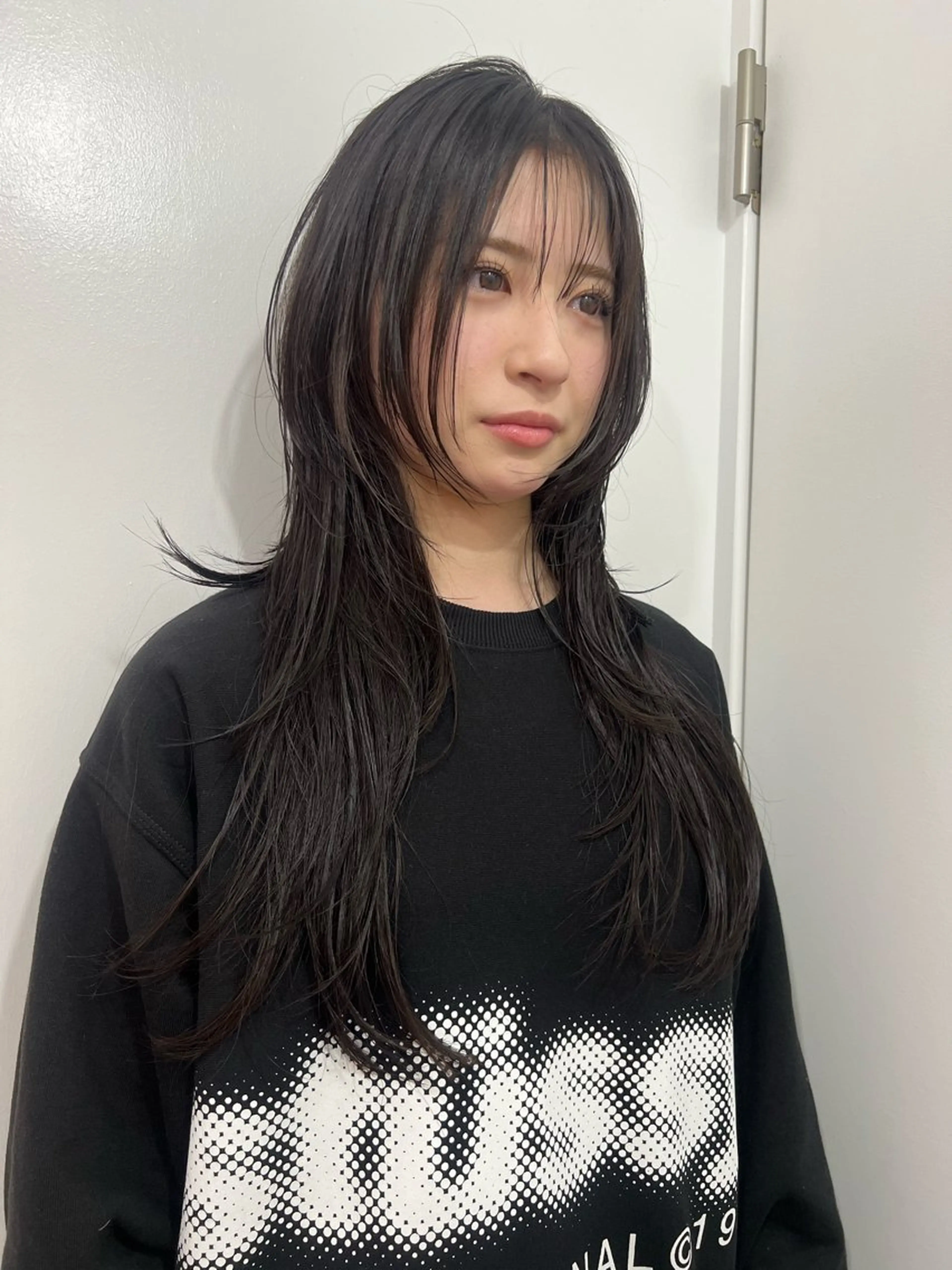 ロング カット 💥ウルフカット デザインあんな💥のヘアスタイル