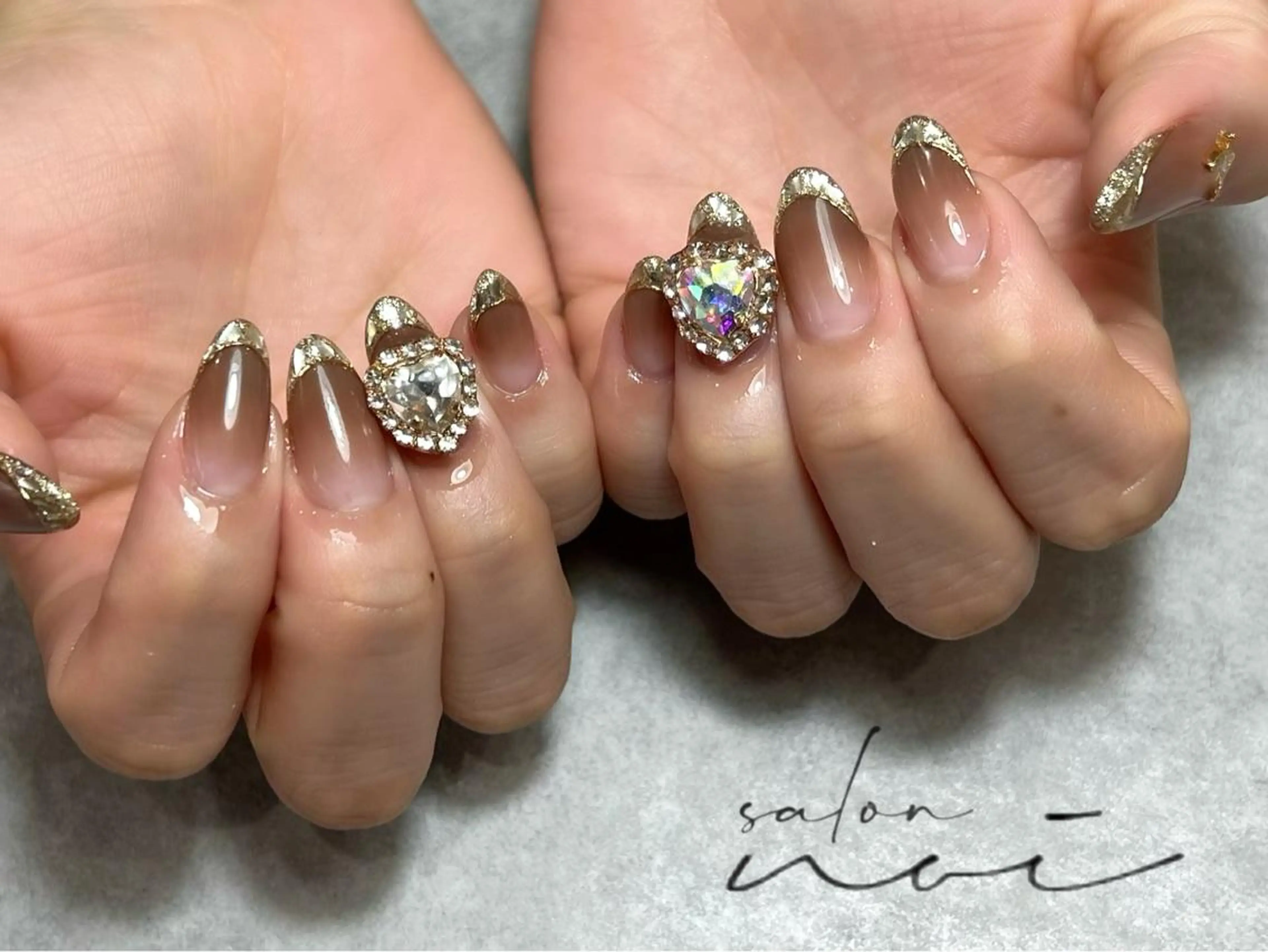 ネイル ブラウン フレンチネイル ガラスフレンチ ハンドネイル salon noi所属・salon noiのネイルデザイン