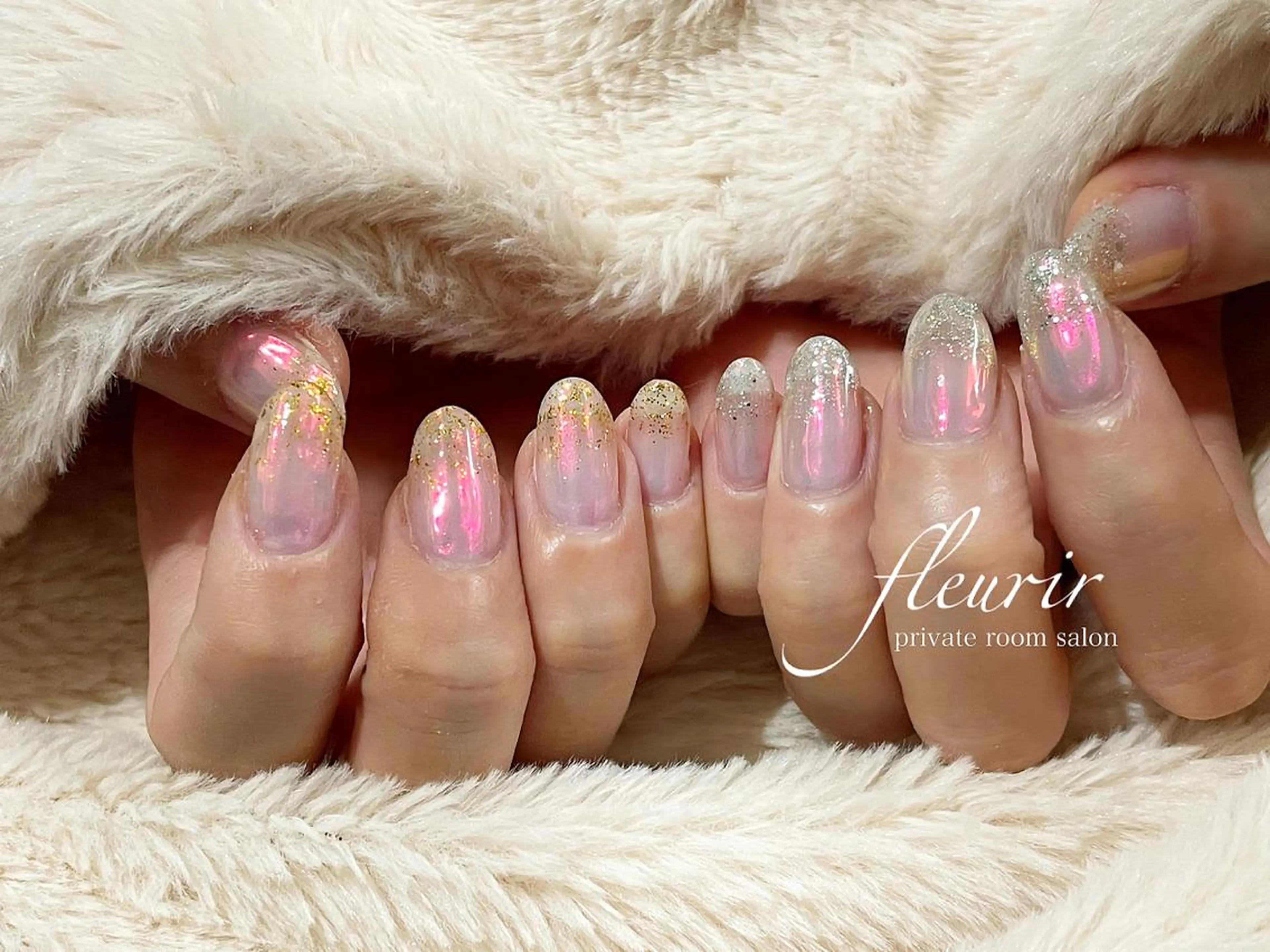 ネイル オーロラネイル ブルー ゴールド ラメ(グリッター) オレンジ フルリール 【プライベートサロンのネイルデザイン