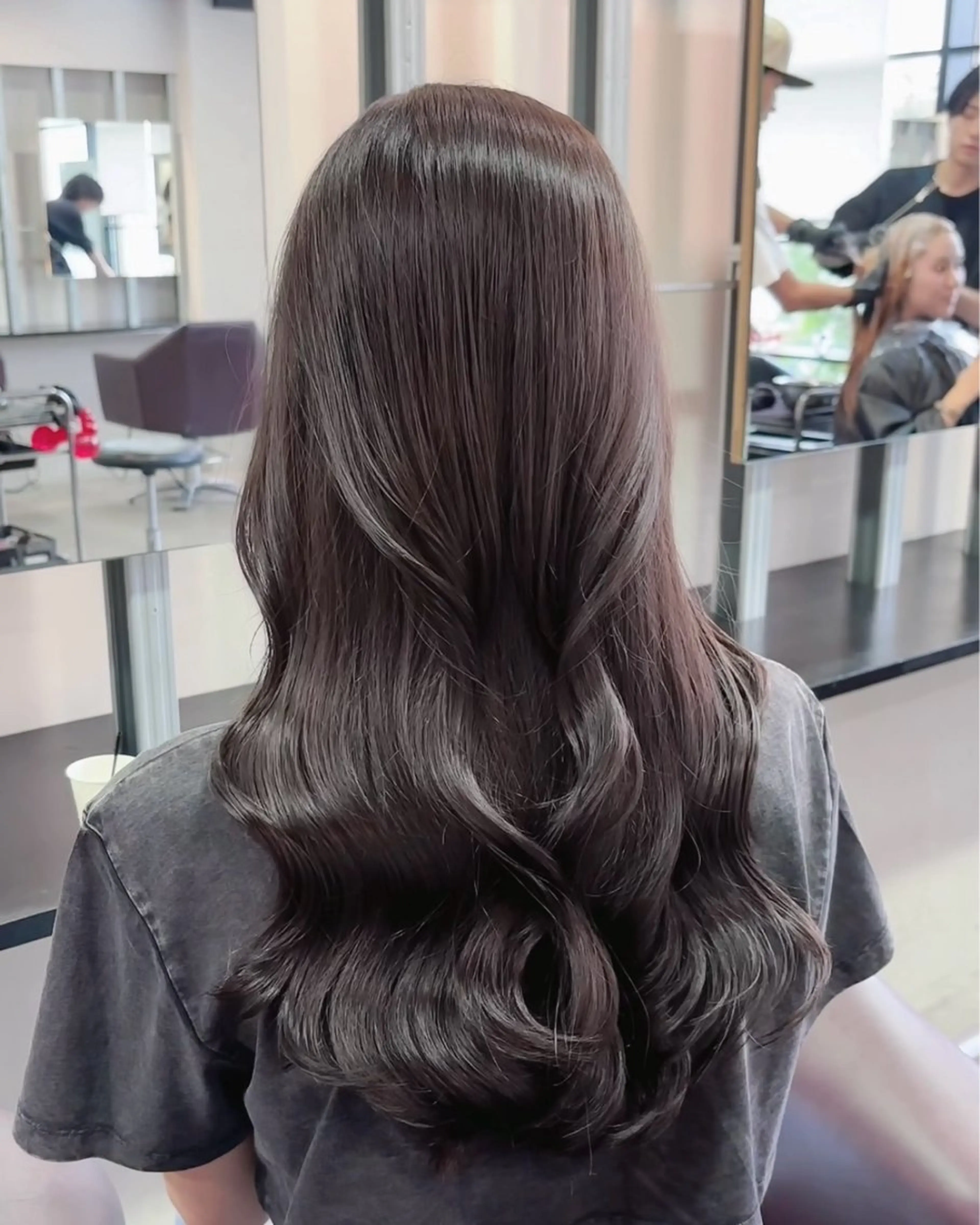 セミロング カラー パーマ ヘアアレンジ グレージュ ラベンダーカラー ラベンダーグレージュ ラベンダーグレー ヘアカラー トリートメント ヘアセット 🌸グレージュ/ ベージュ🌸yutaのヘアスタイル