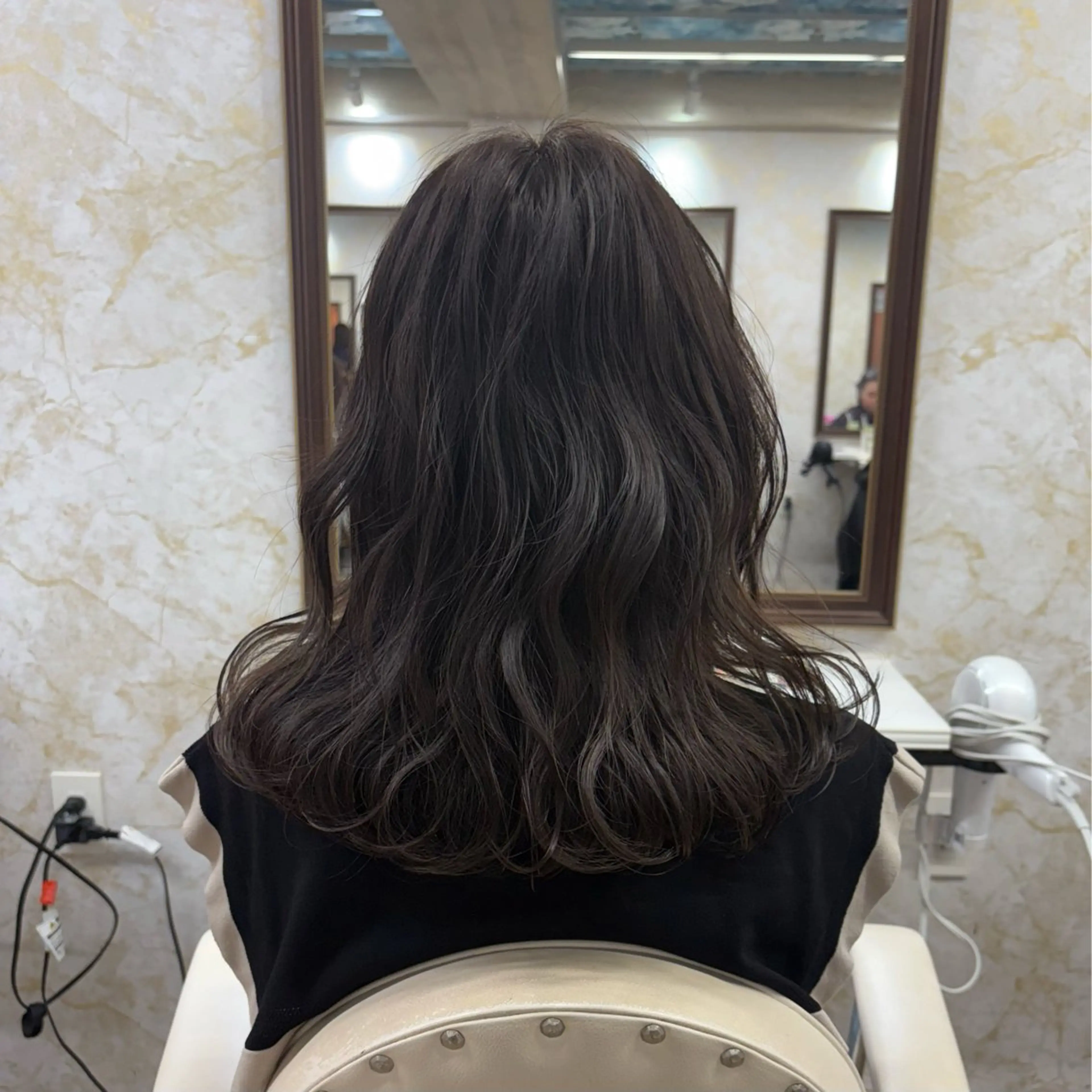 ミディアム カラー ヘアアレンジ カット ヘアカラー トリートメント 津村 慶のヘアスタイル