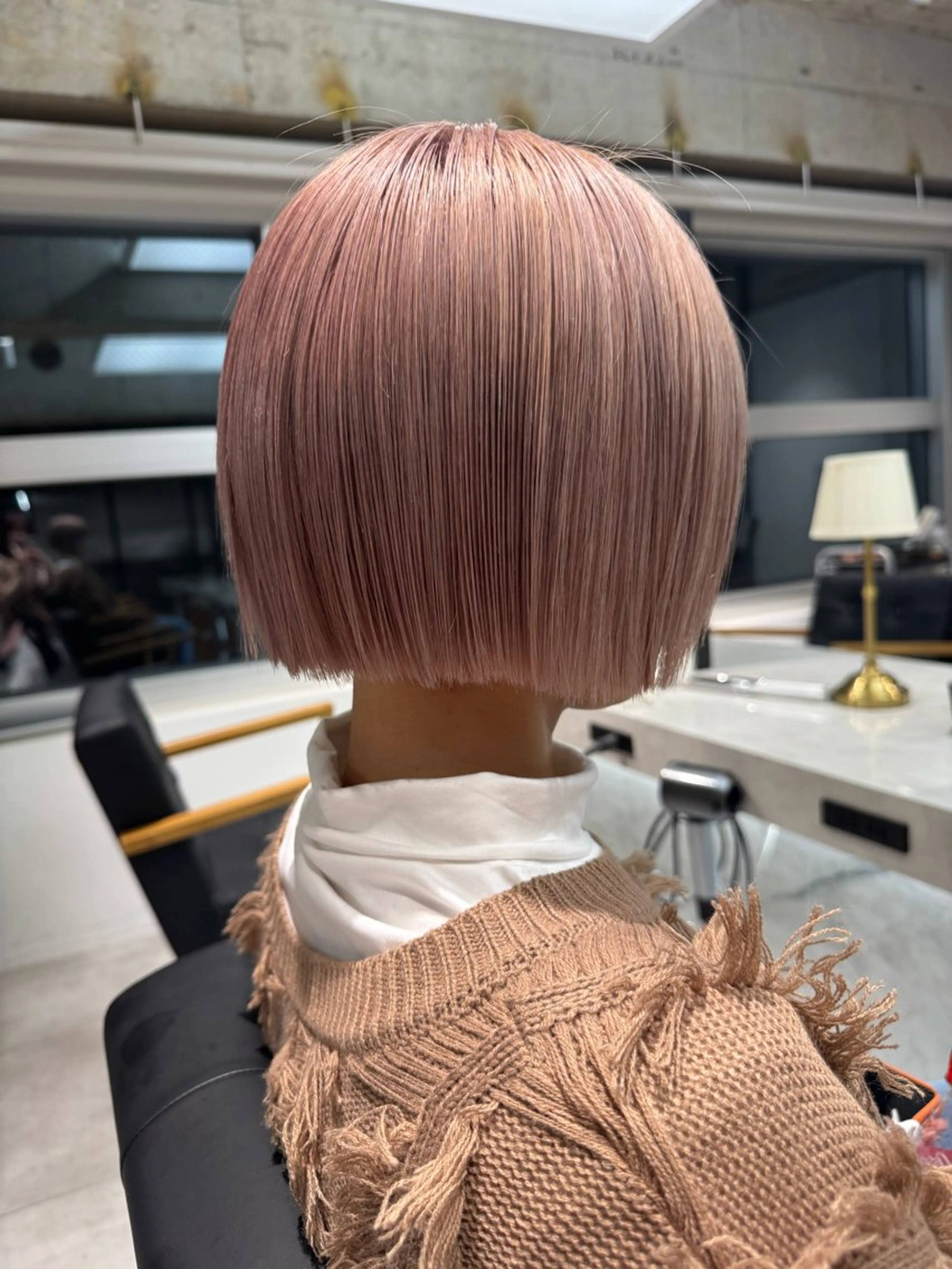 ショート ボブ SALOWIN銀座RAY ll所属・オオクラ マオのヘアスタイル