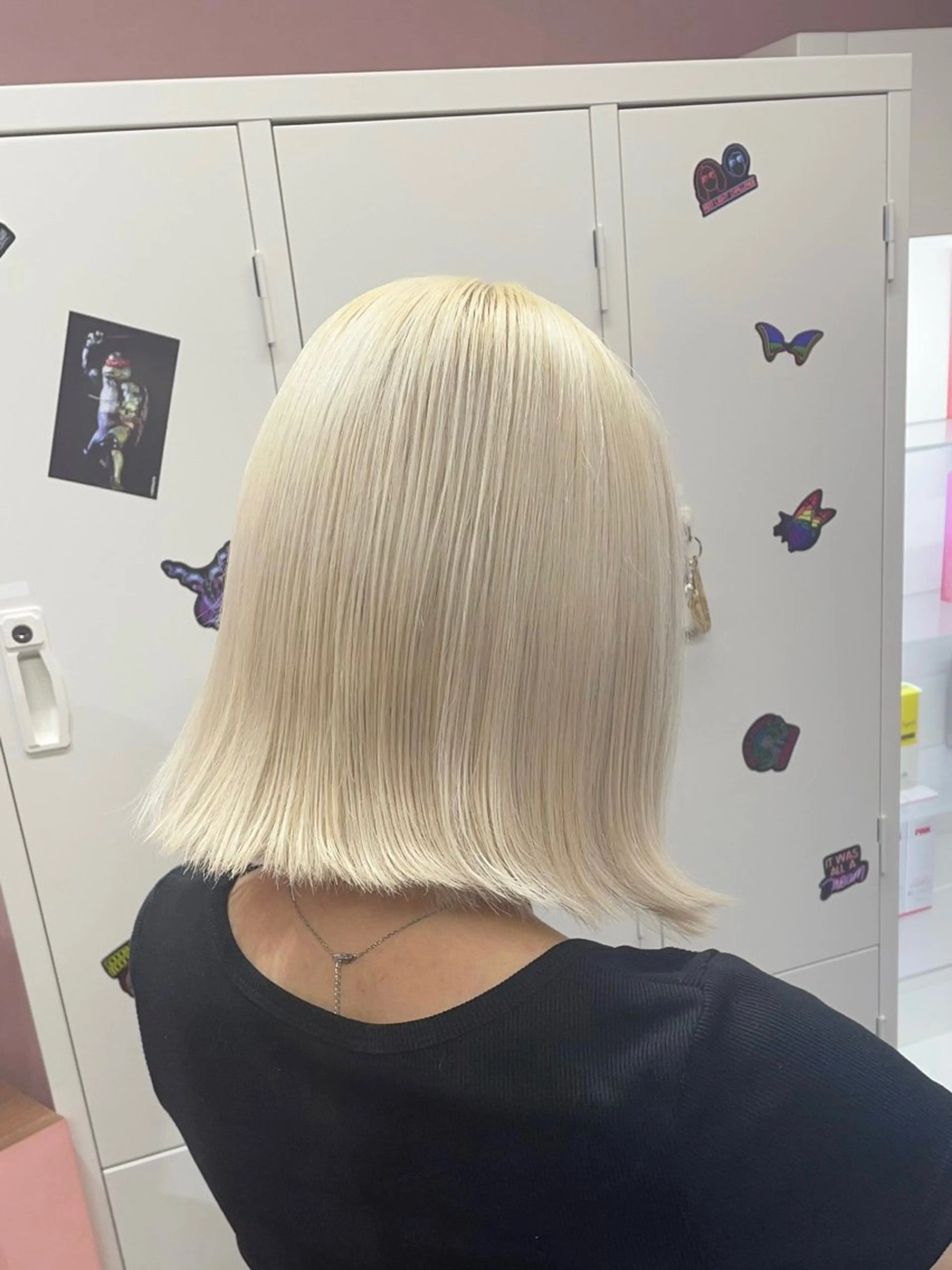 ショート カラー ブロンド ホワイトブロンド ヘアカラー ハイトーン/ブリーチ /hikaruのヘアスタイル