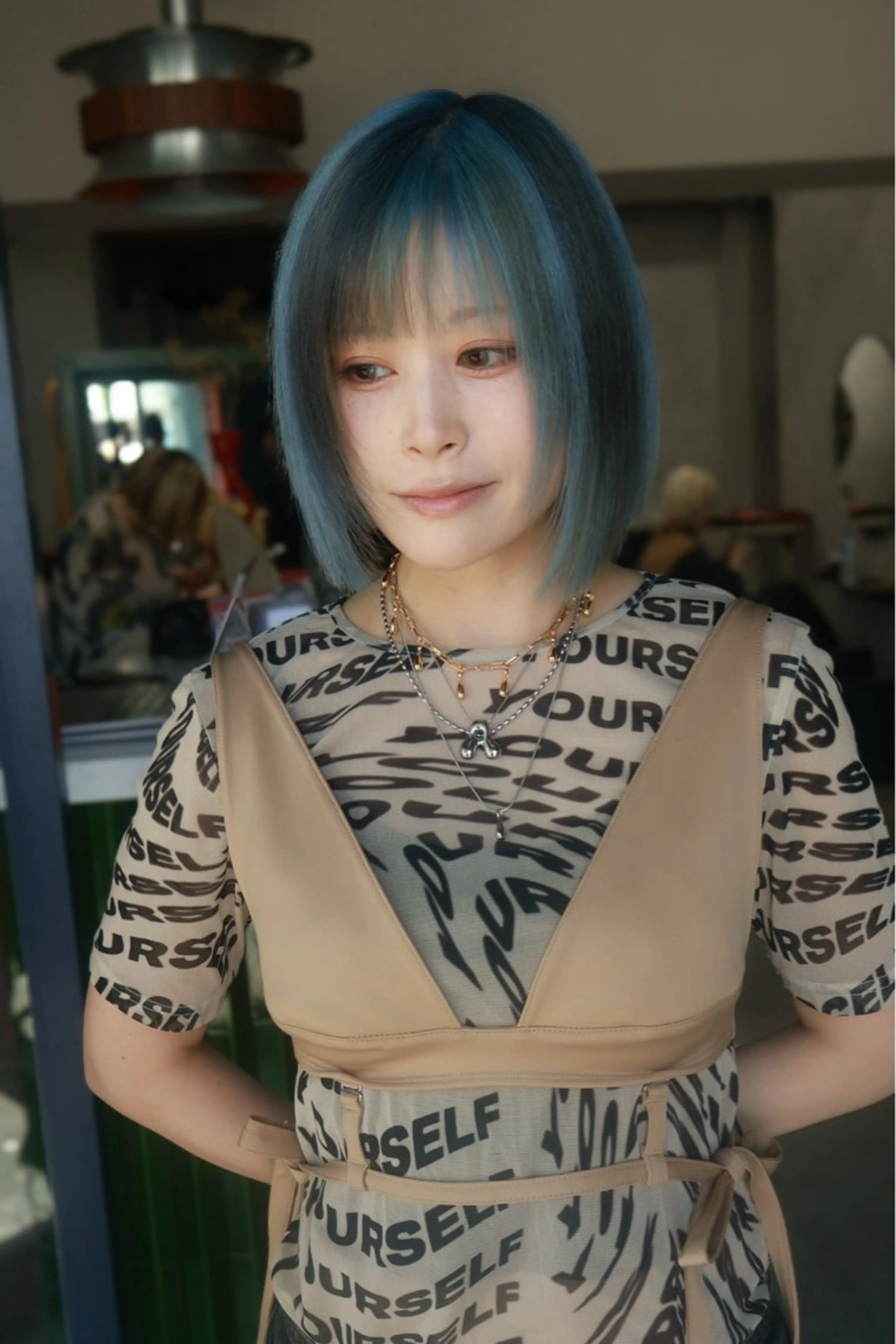 ミディアム カラー カット ヘアカラー ナチュラル・ハイトー ン🏆HINOKIのヘアスタイル