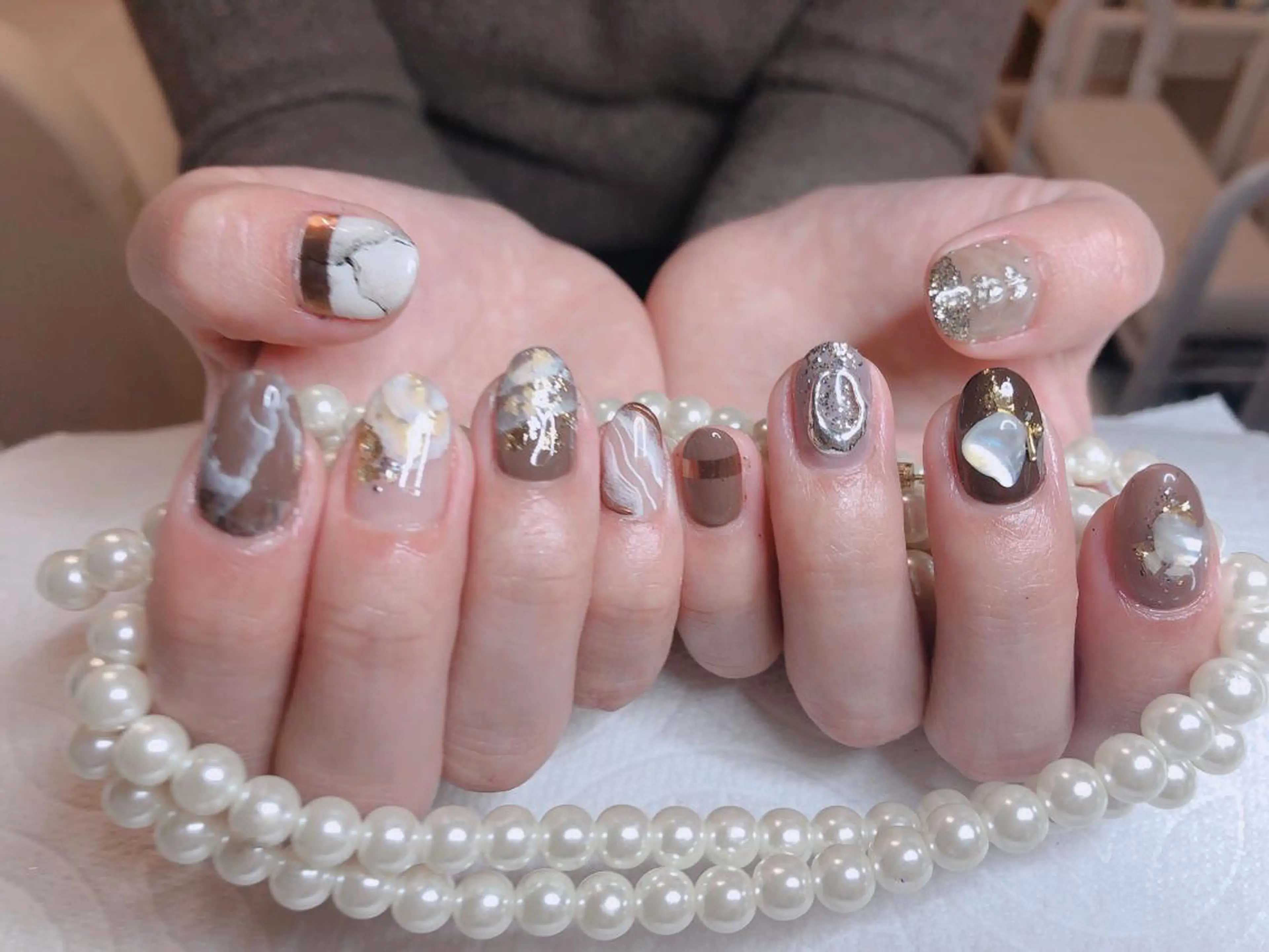 ミディアム ネイル ハンドネイル 長さ出し専門 nynaのネイルデザイン