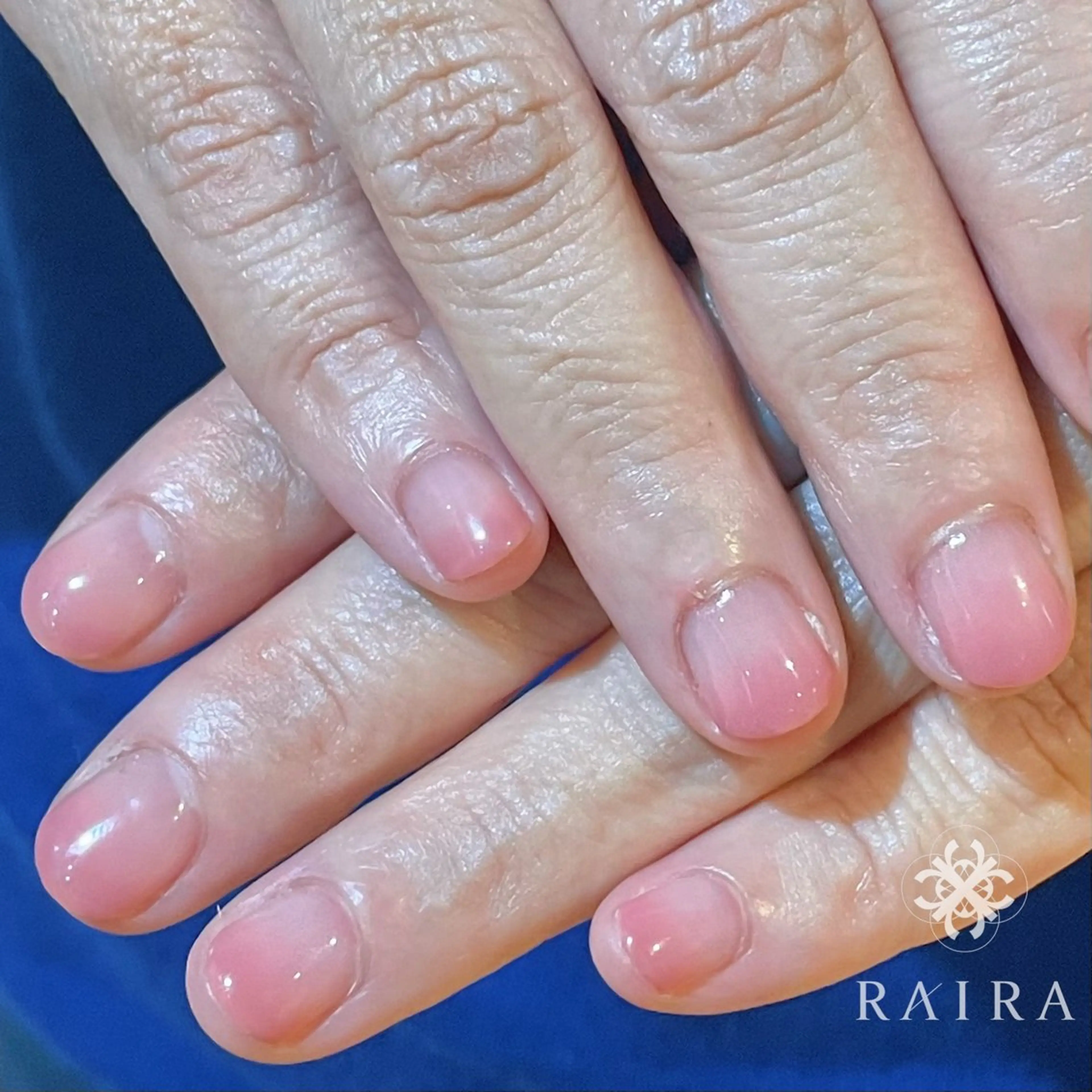 ネイル ジェルネイル グラデーション パラジェル ピンク 【パラジェル専門店】 yuaのネイルデザイン