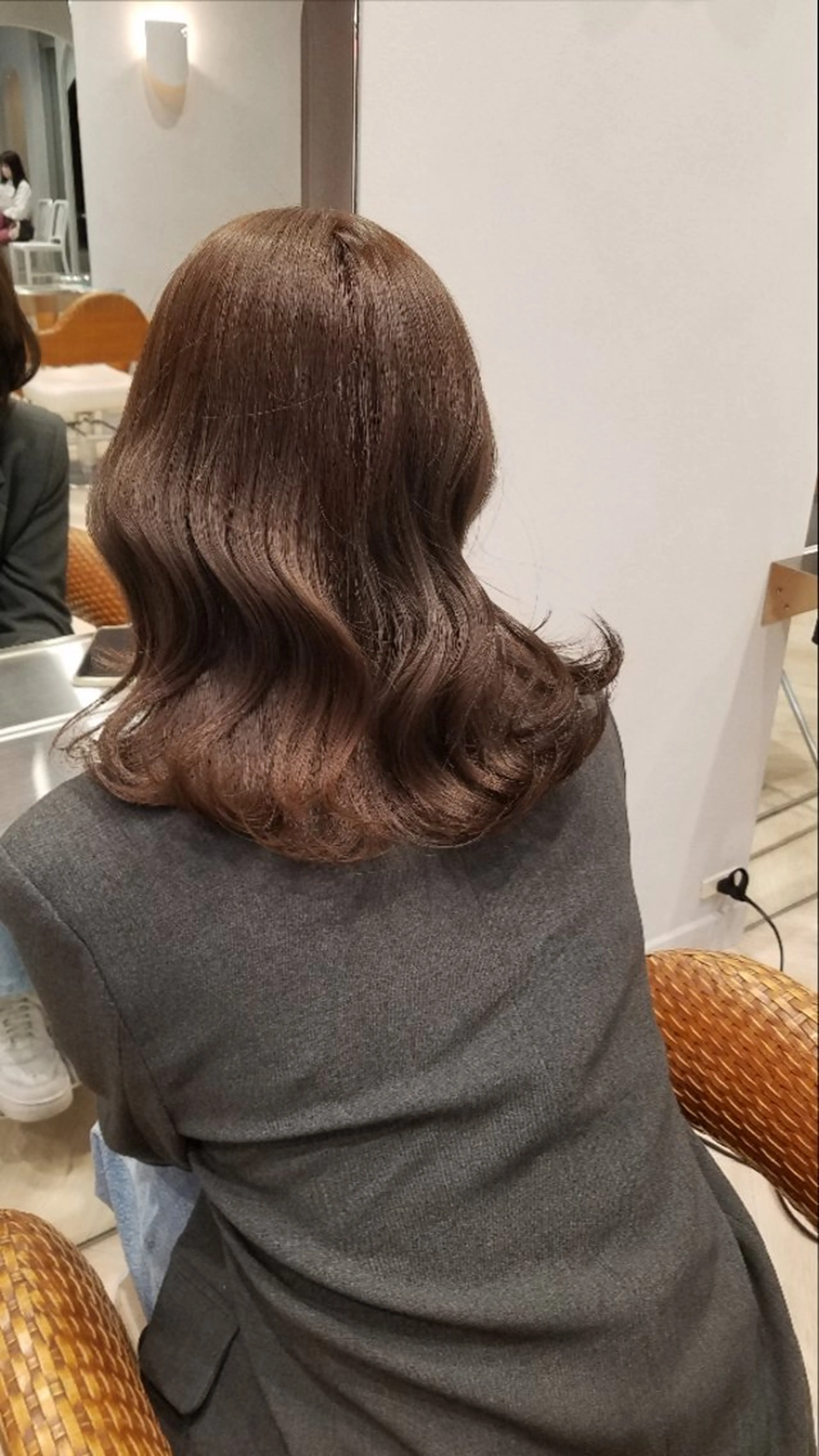 カラー ヒジオカ リナのヘアスタイル