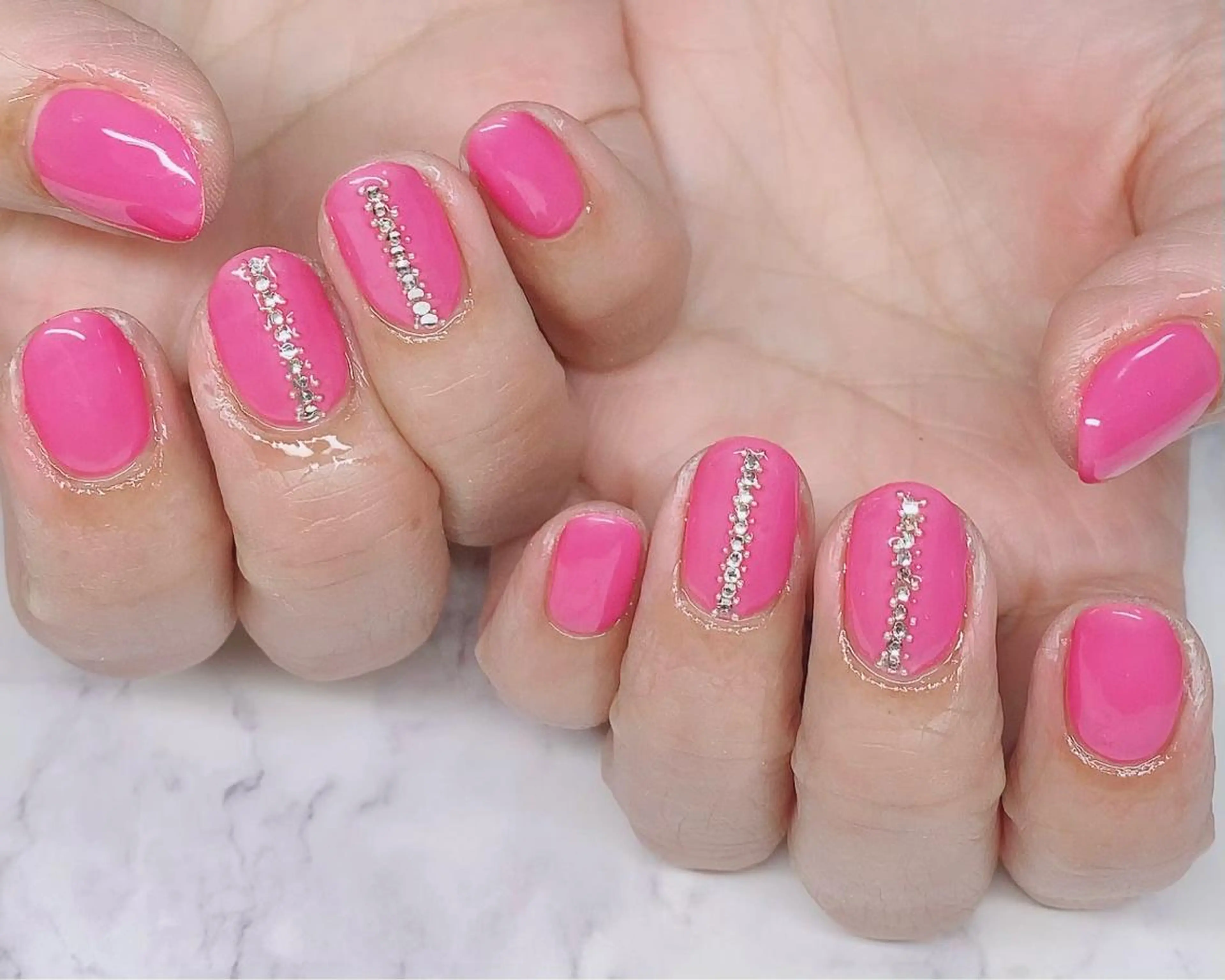 ショート ネイル ストーンネイル NailbyN所属・Nail_by N1のネイルデザイン