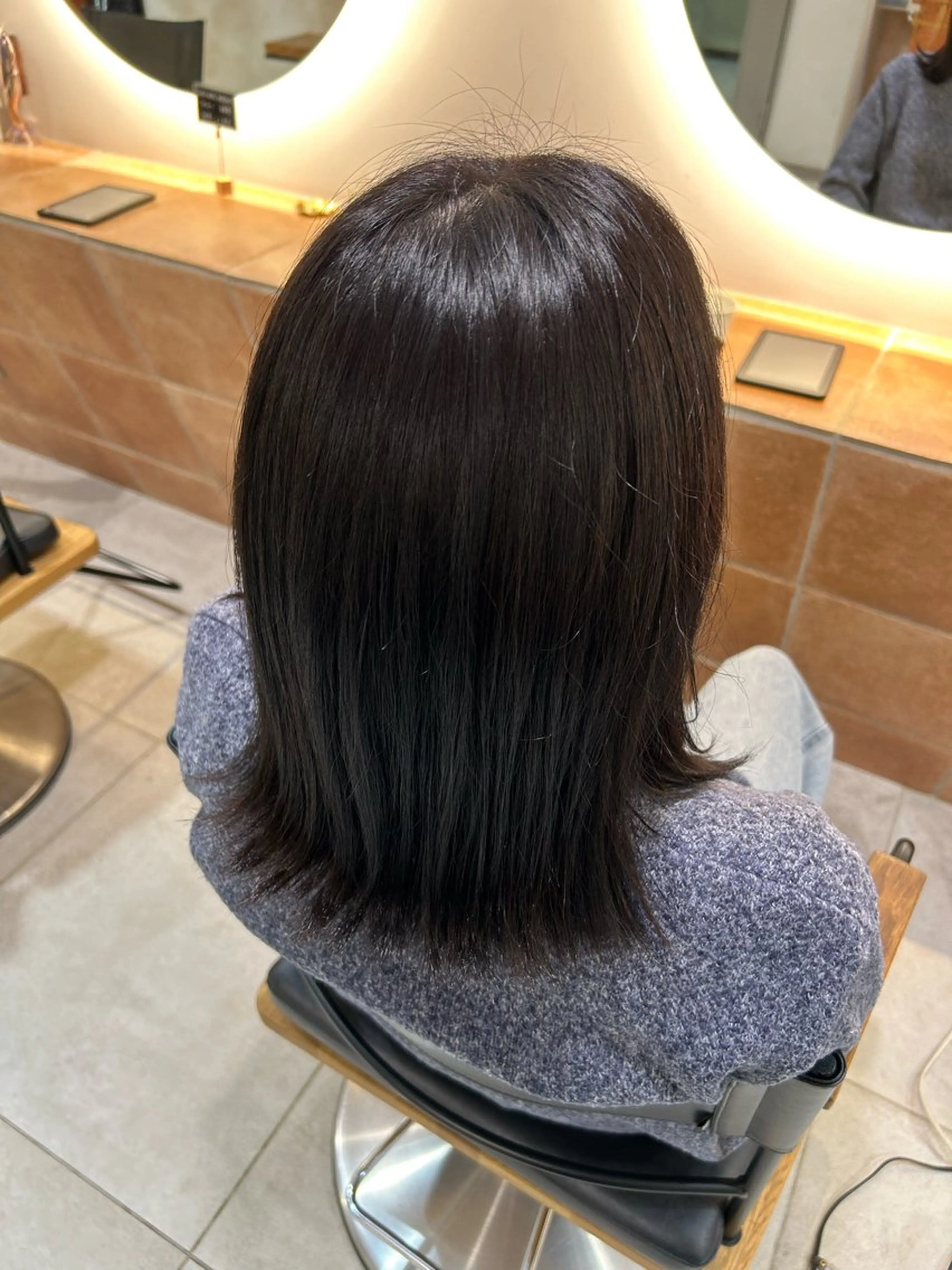 ミディアム 志賀 菜妃のヘアスタイル