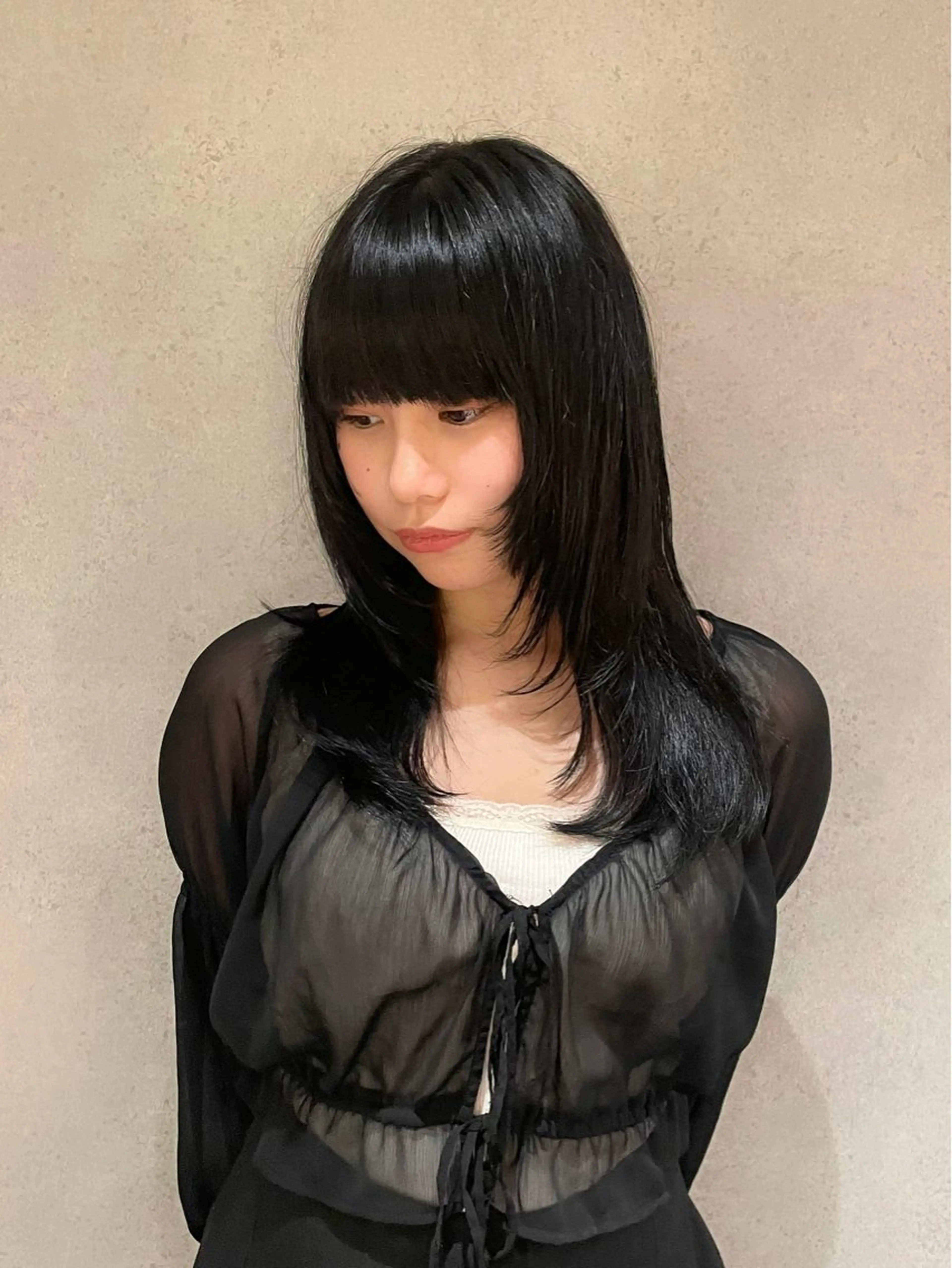 セミロング La fith hair clan(ラフィスヘアークラン) 広島本通店所属・レイヤーカット/透明 感カラー✴︎キミカのヘアスタイル