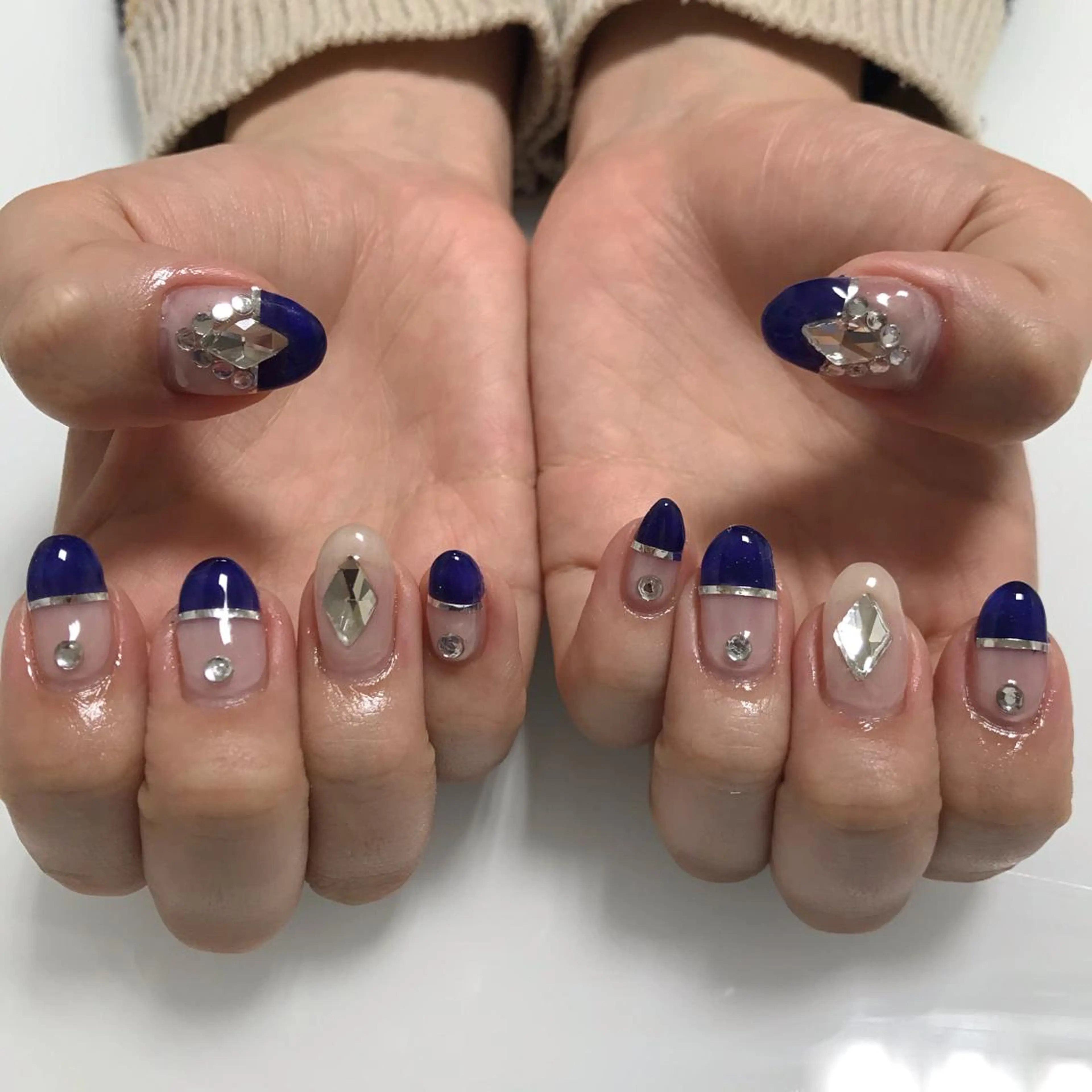 ネイル ハンドネイル MoonLight MIHOのネイルデザイン