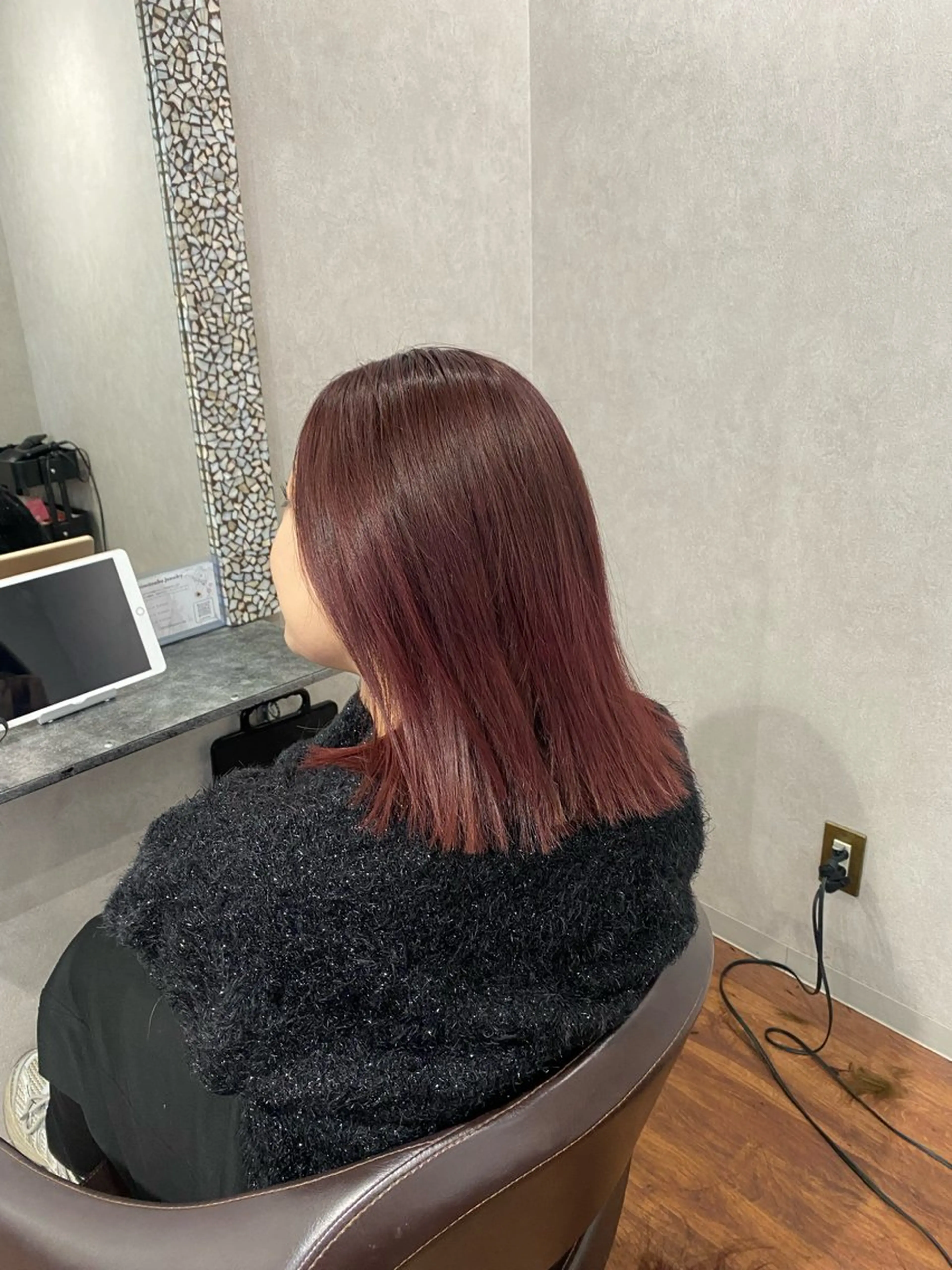ミディアム _White所属・ＳＨＩ ＺＵのヘアスタイル
