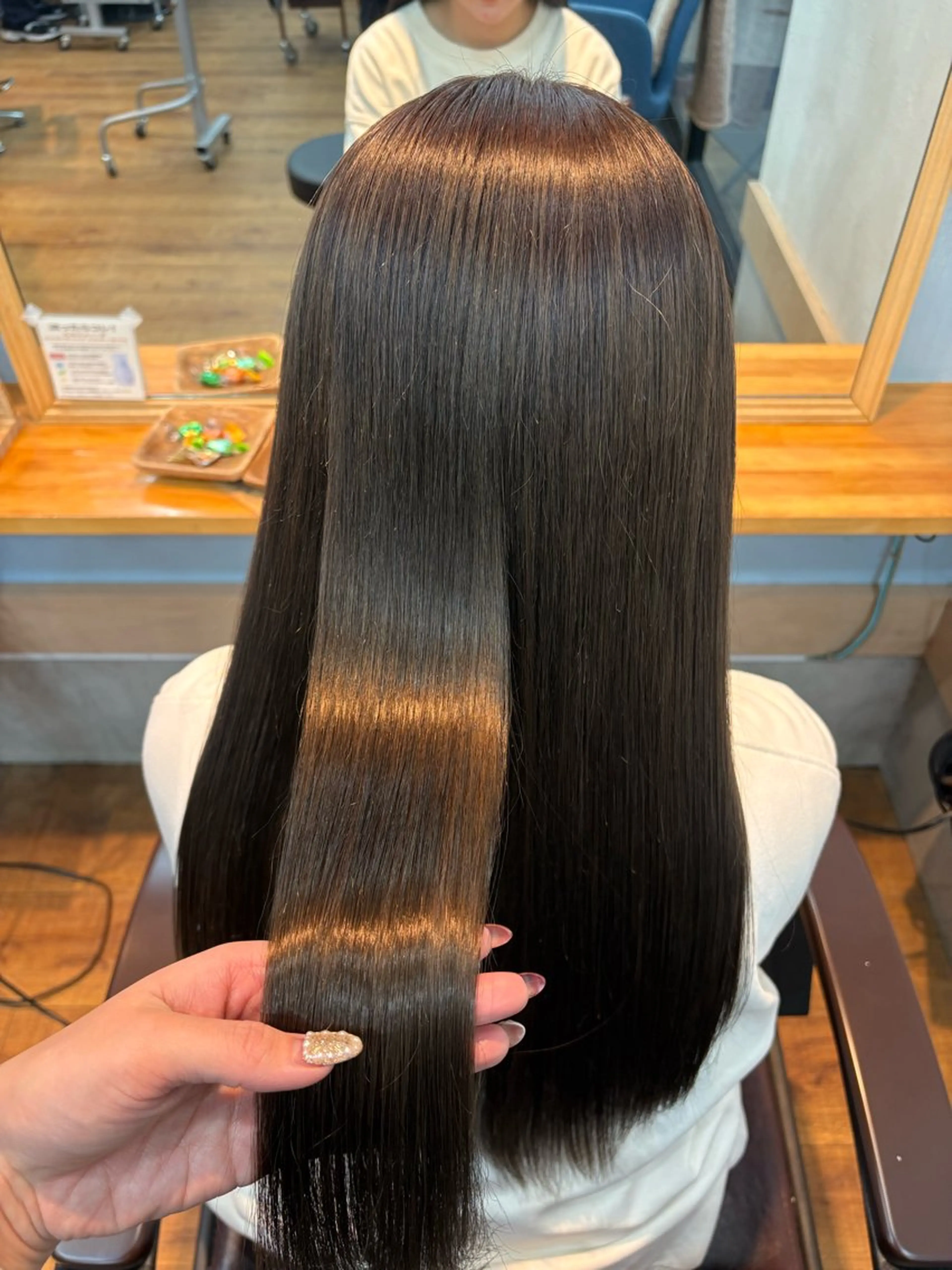 ロング カラー 🩶西 雪乃/透明感 くすみカラー🫧のヘアスタイル