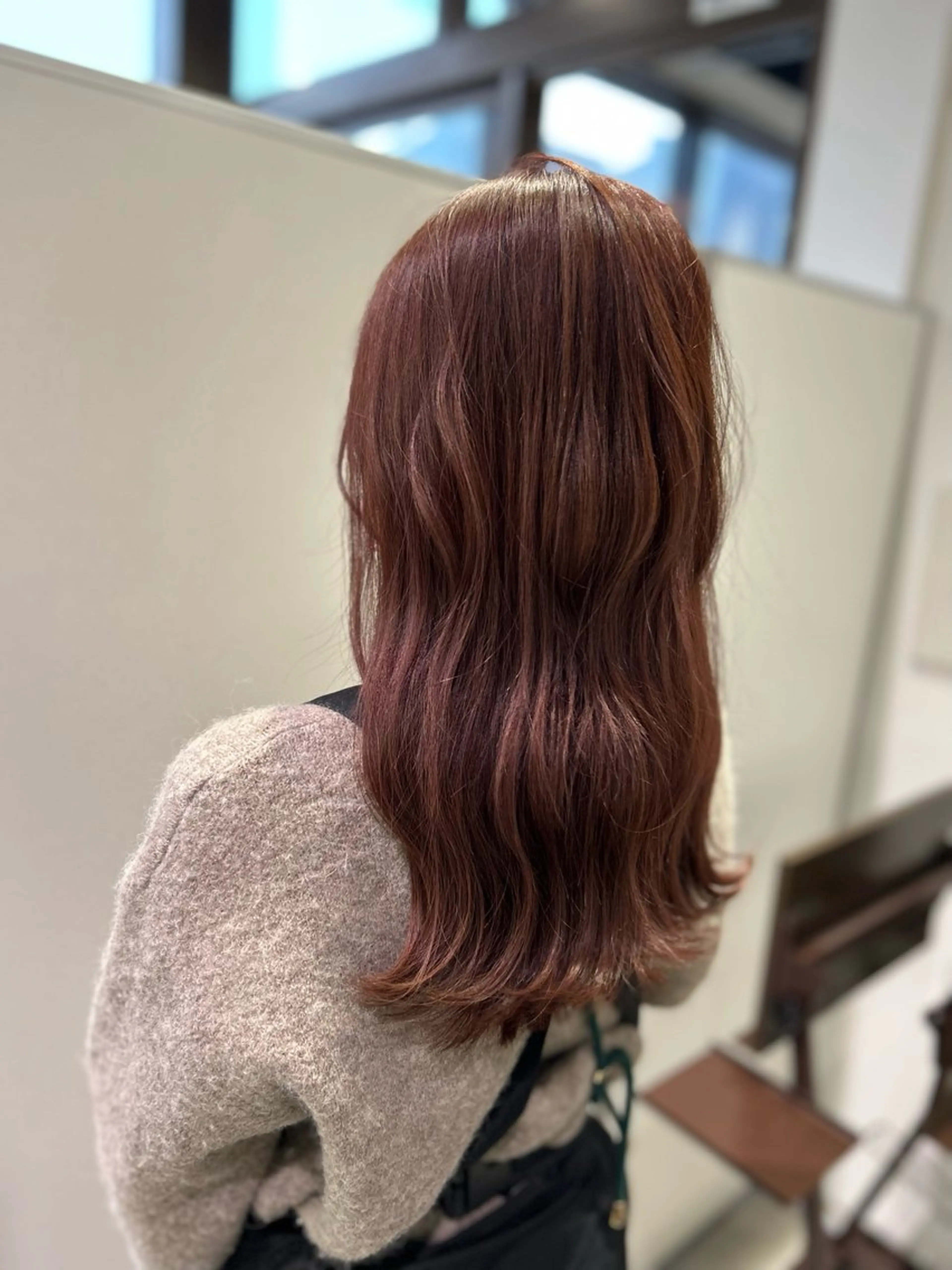 ロング カラー Reina .のヘアスタイル