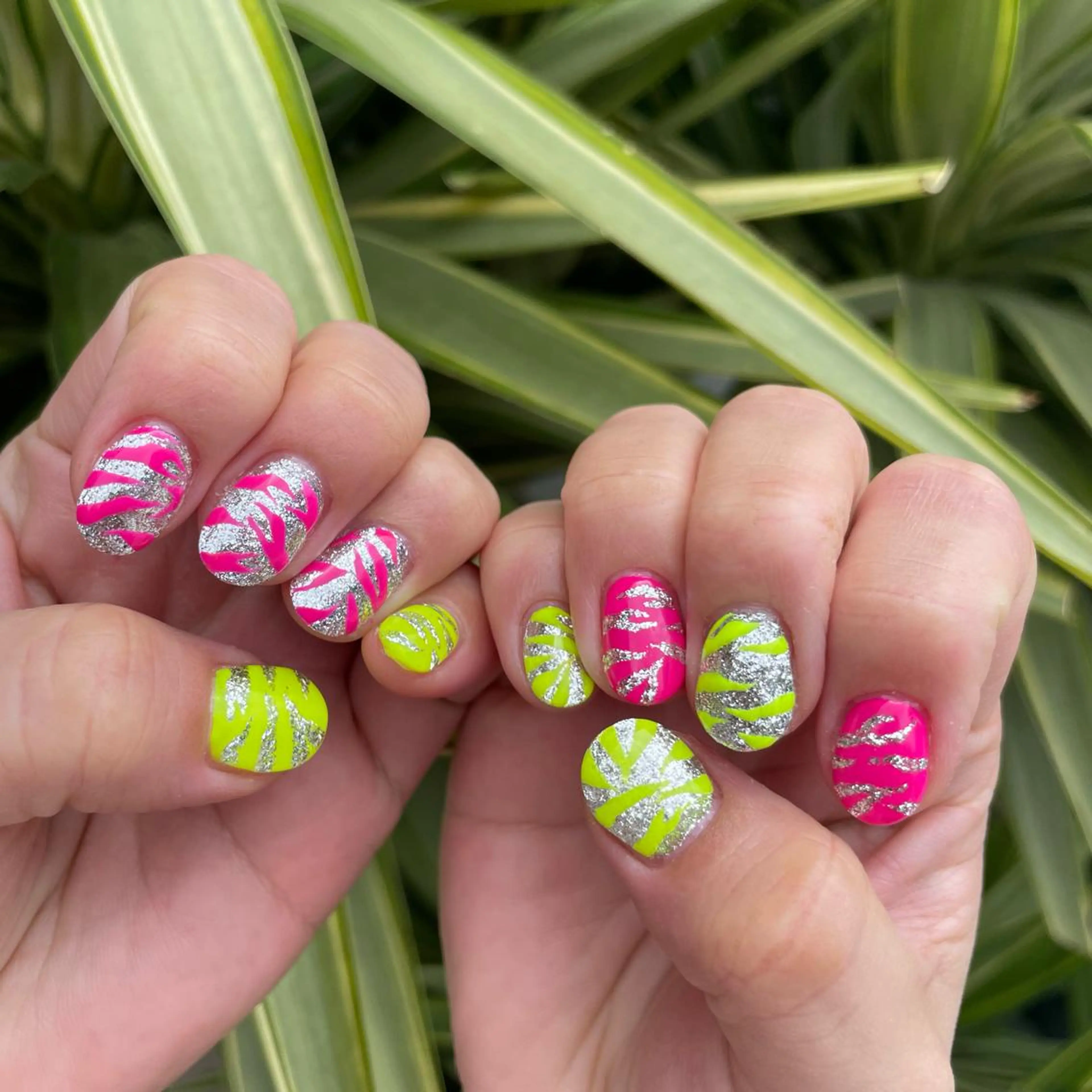 ネイル es nailのネイルデザイン