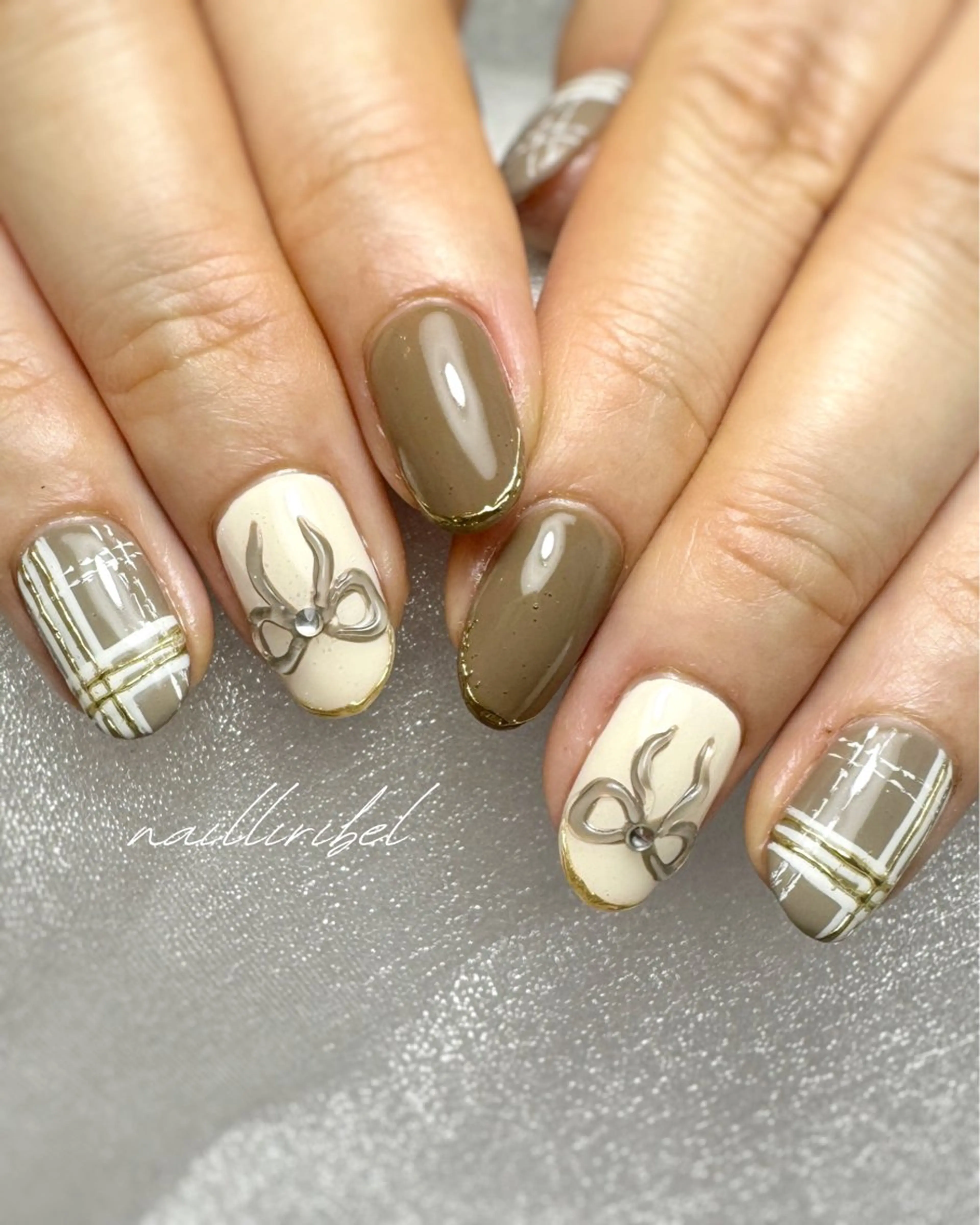 ネイル ぷっくりネイル リボン 冬ネイル ハンドネイル Nail Liribelのネイルデザイン