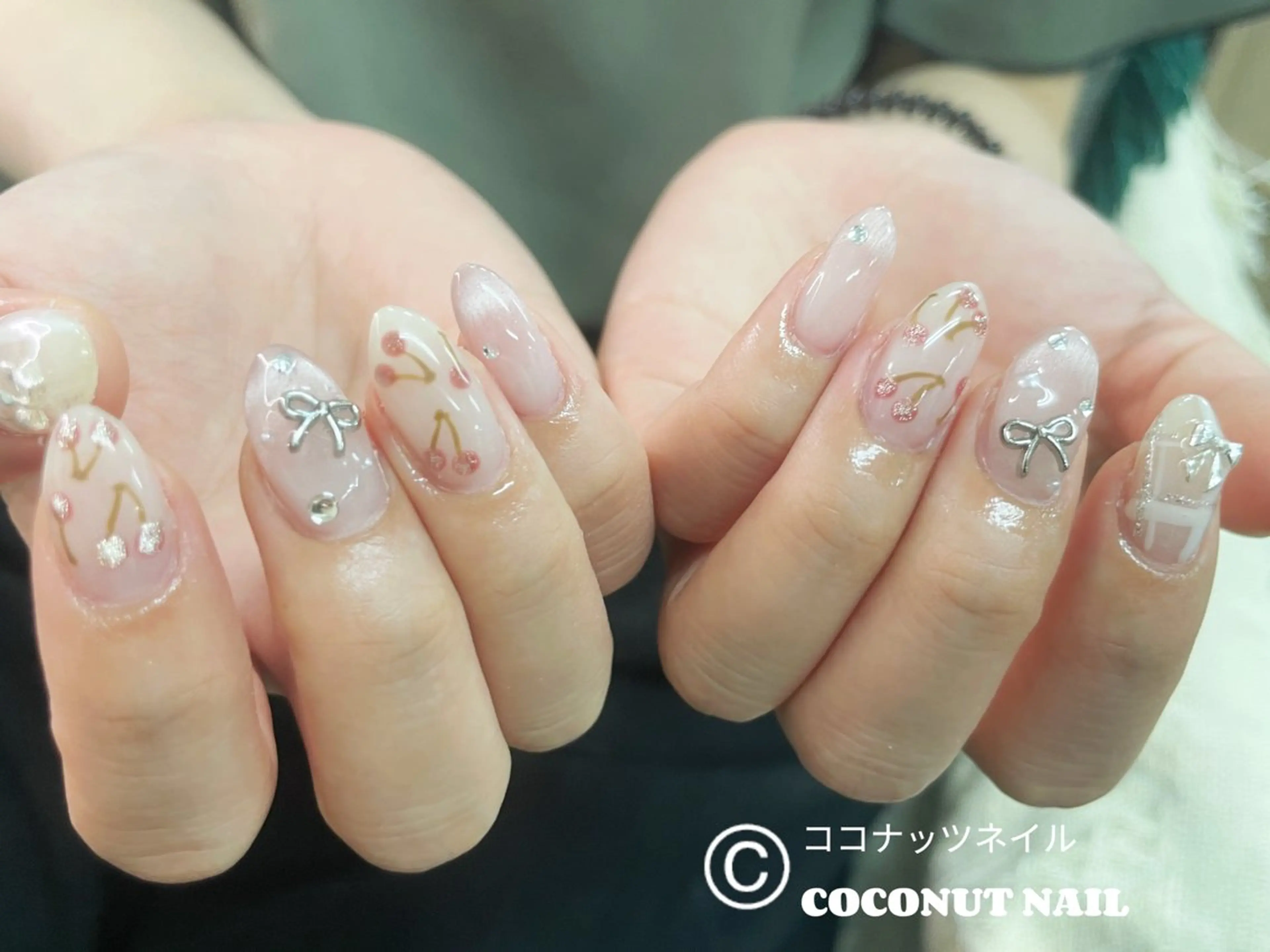 パーマ ニュアンスパーマ ハンドネイル 神田 ココナッツのネイルデザイン