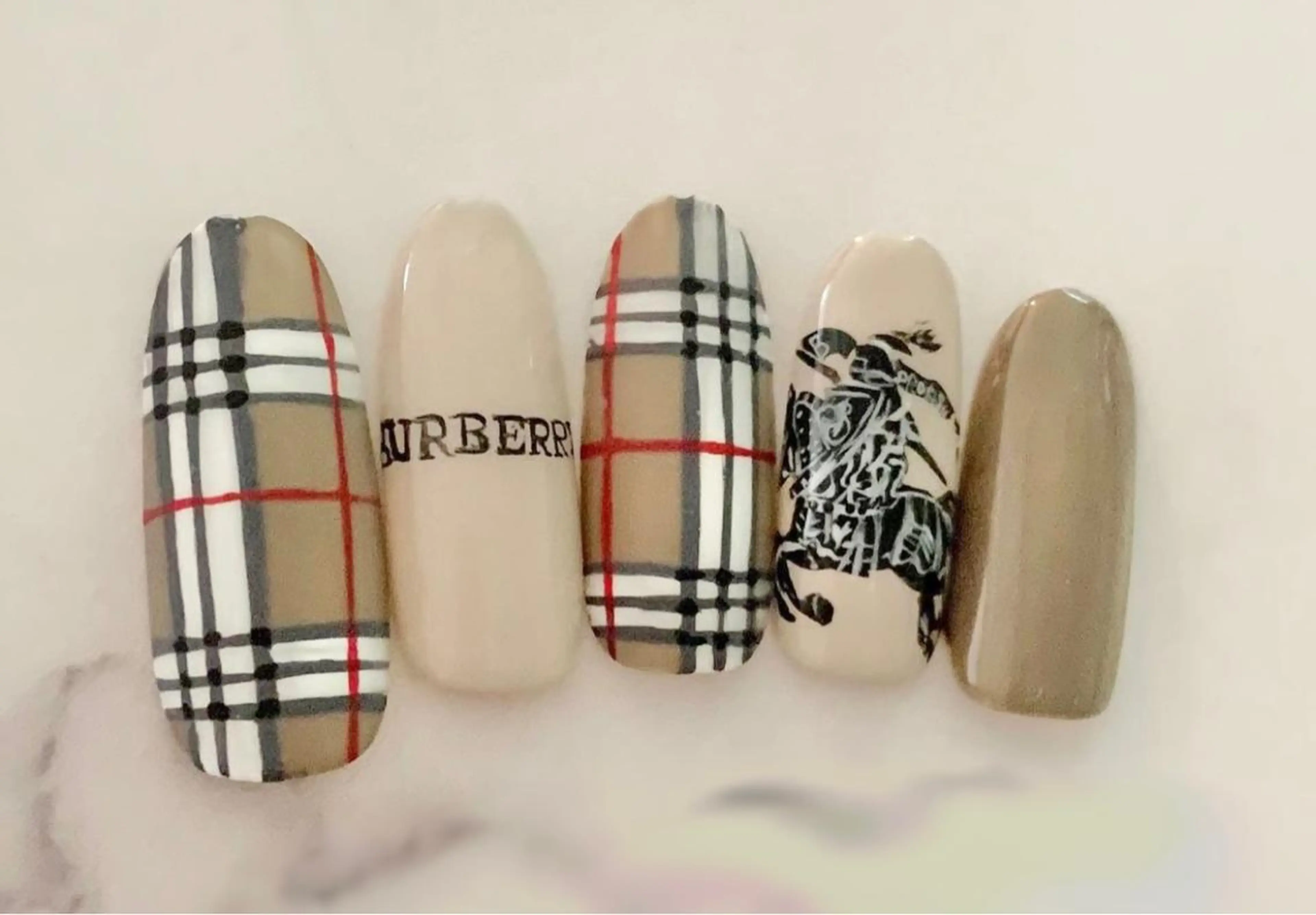 ネイル Kosaku Naomiのネイルデザイン