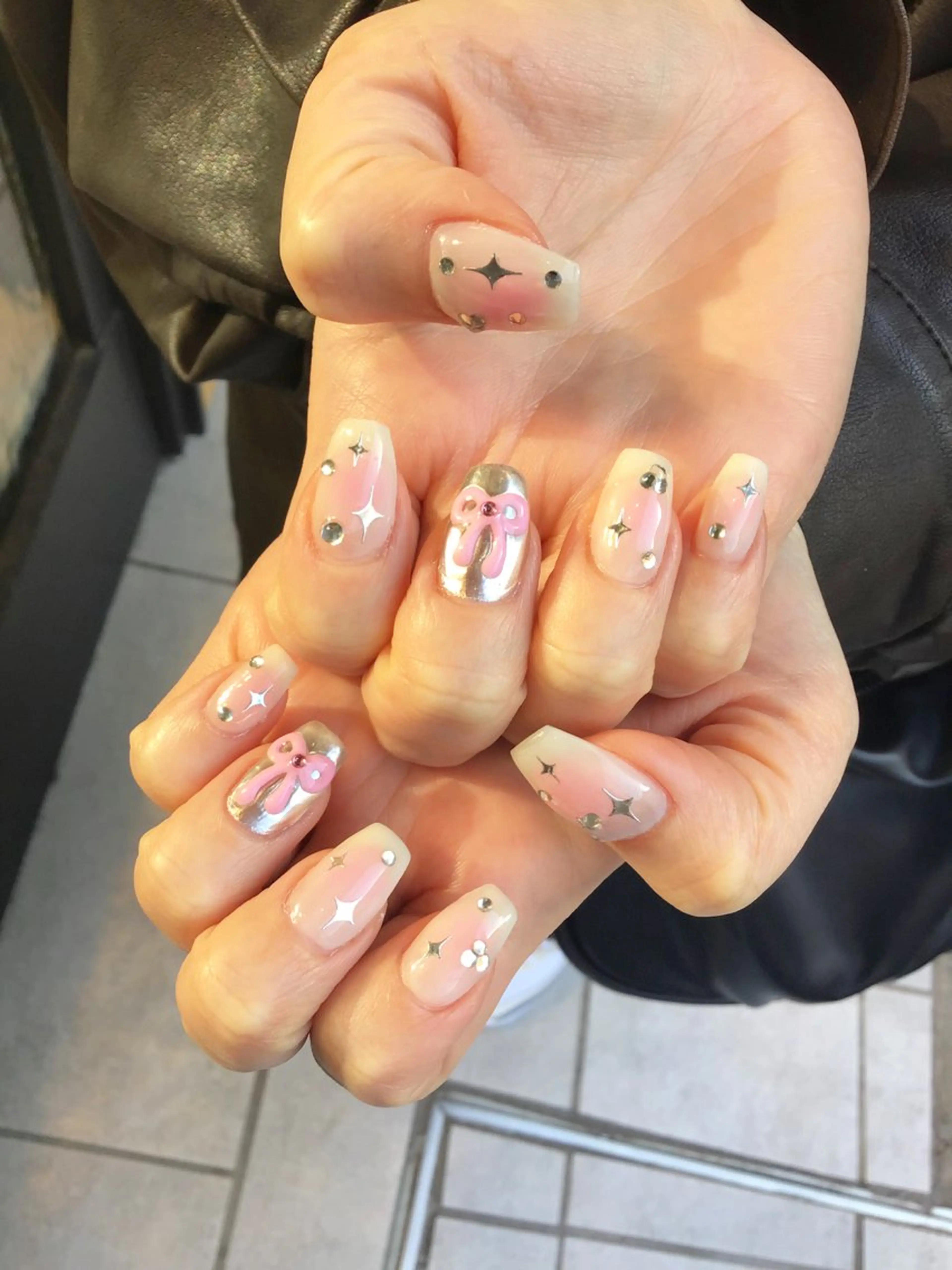 ネイル 持ち込み Nest 岩崎のネイルデザイン