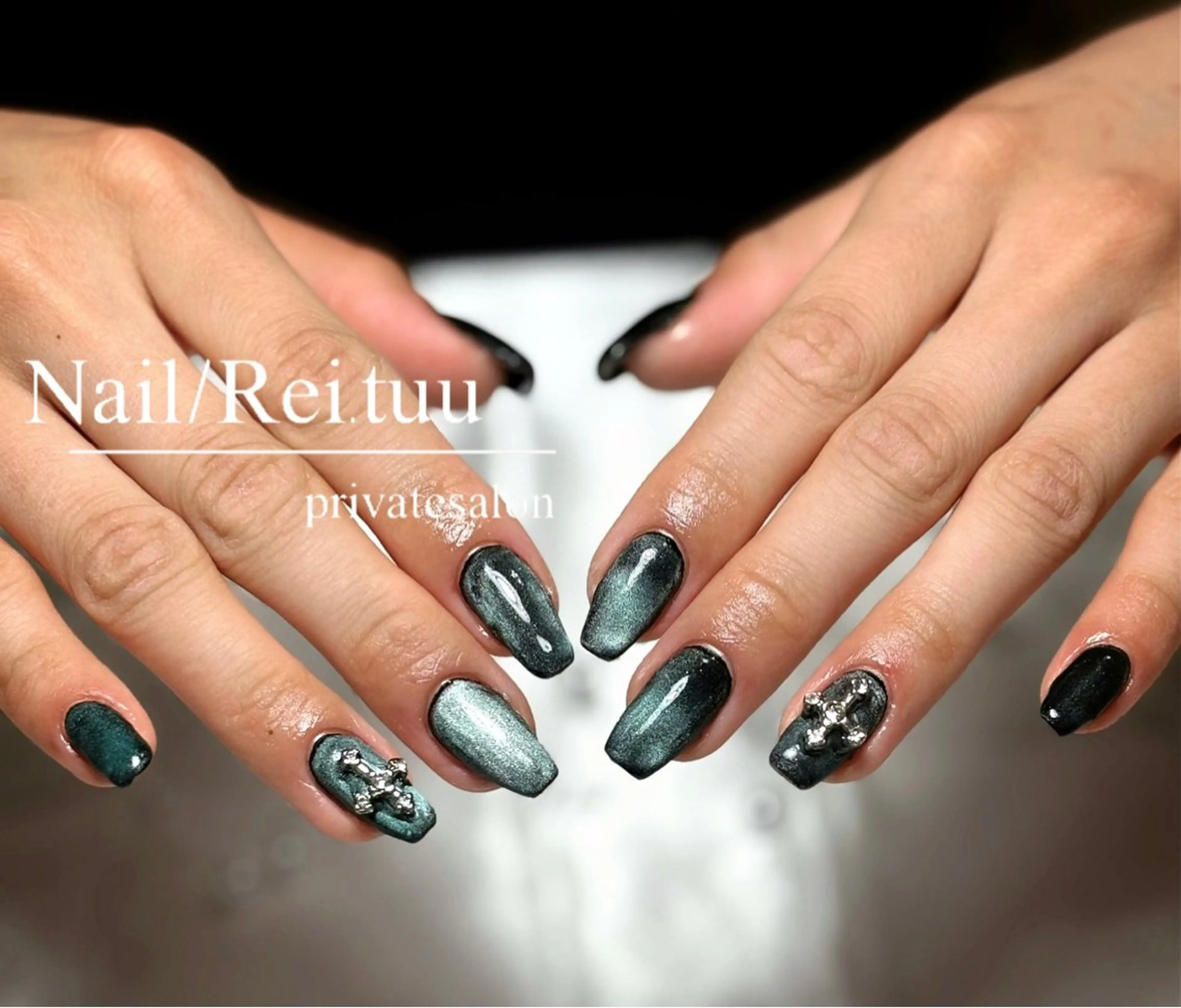 ネイル チークネイル フラッシュネイル フレンチネイル キラキラネイル ロングネイル Nailsalon / Rei.tuuのネイルデザイン