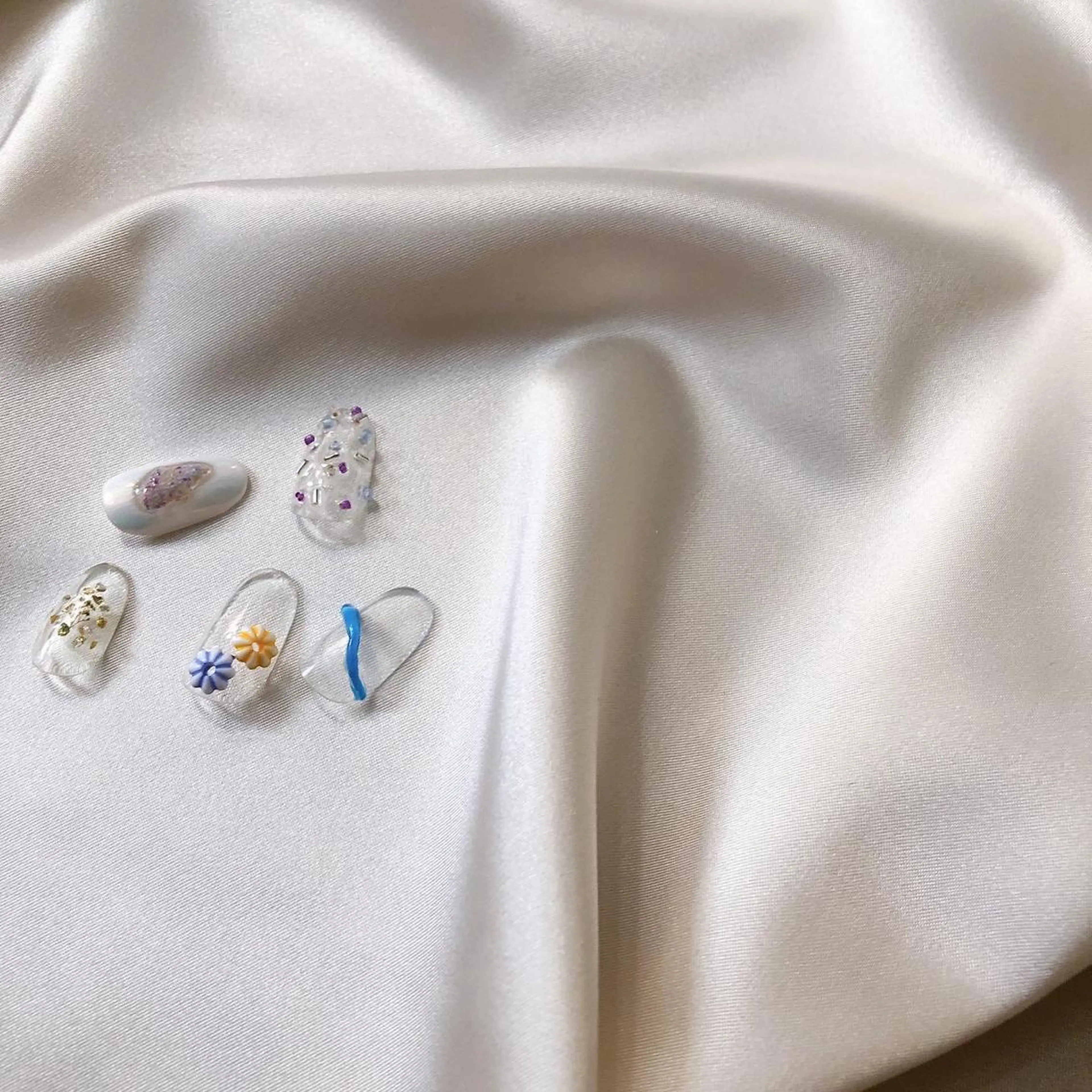 ネイル 春ネイル nailsalon　hue所属・小山 羽奈のネイルデザイン