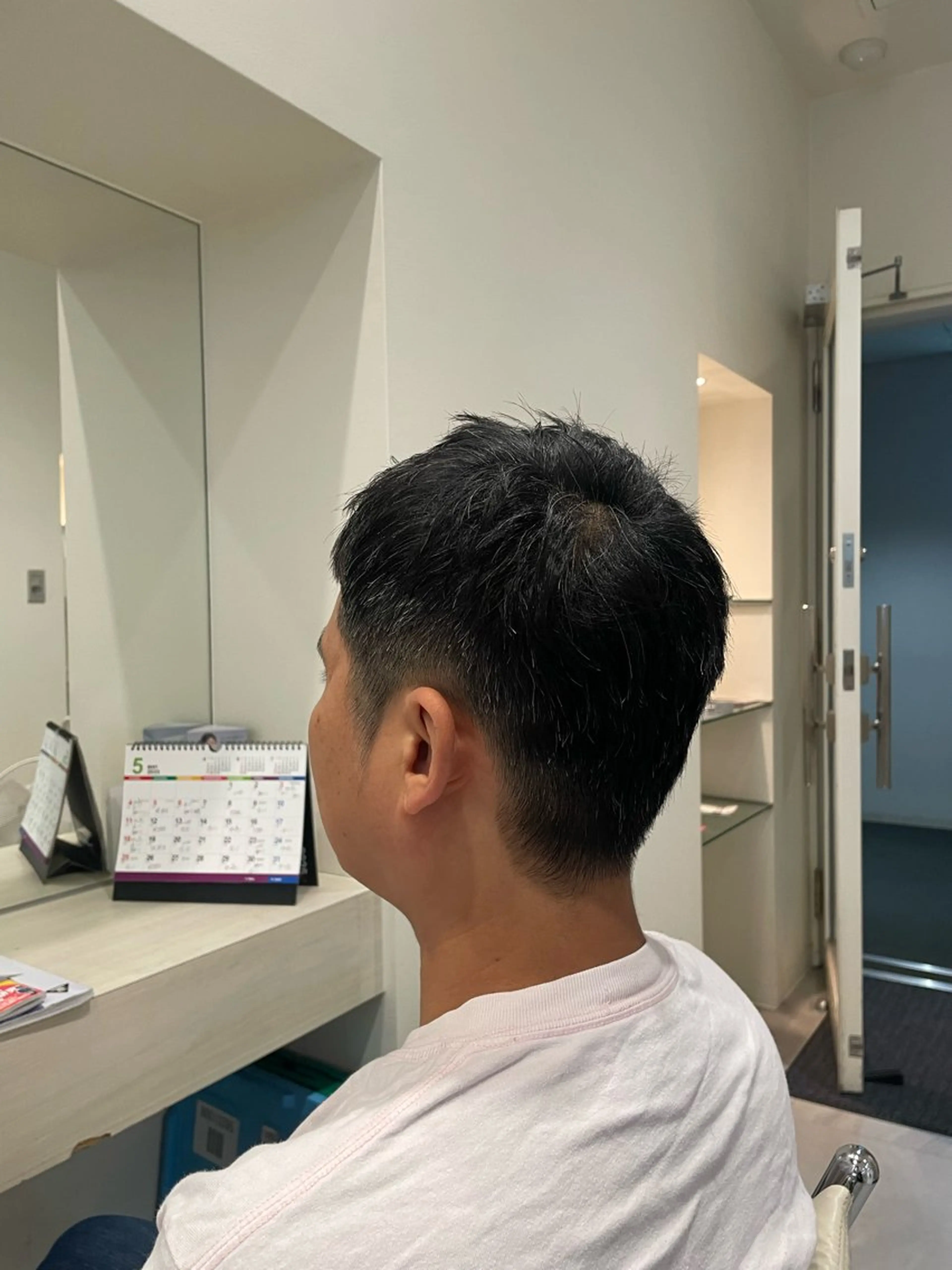 メンズ カット 平 真亜里のヘアスタイル