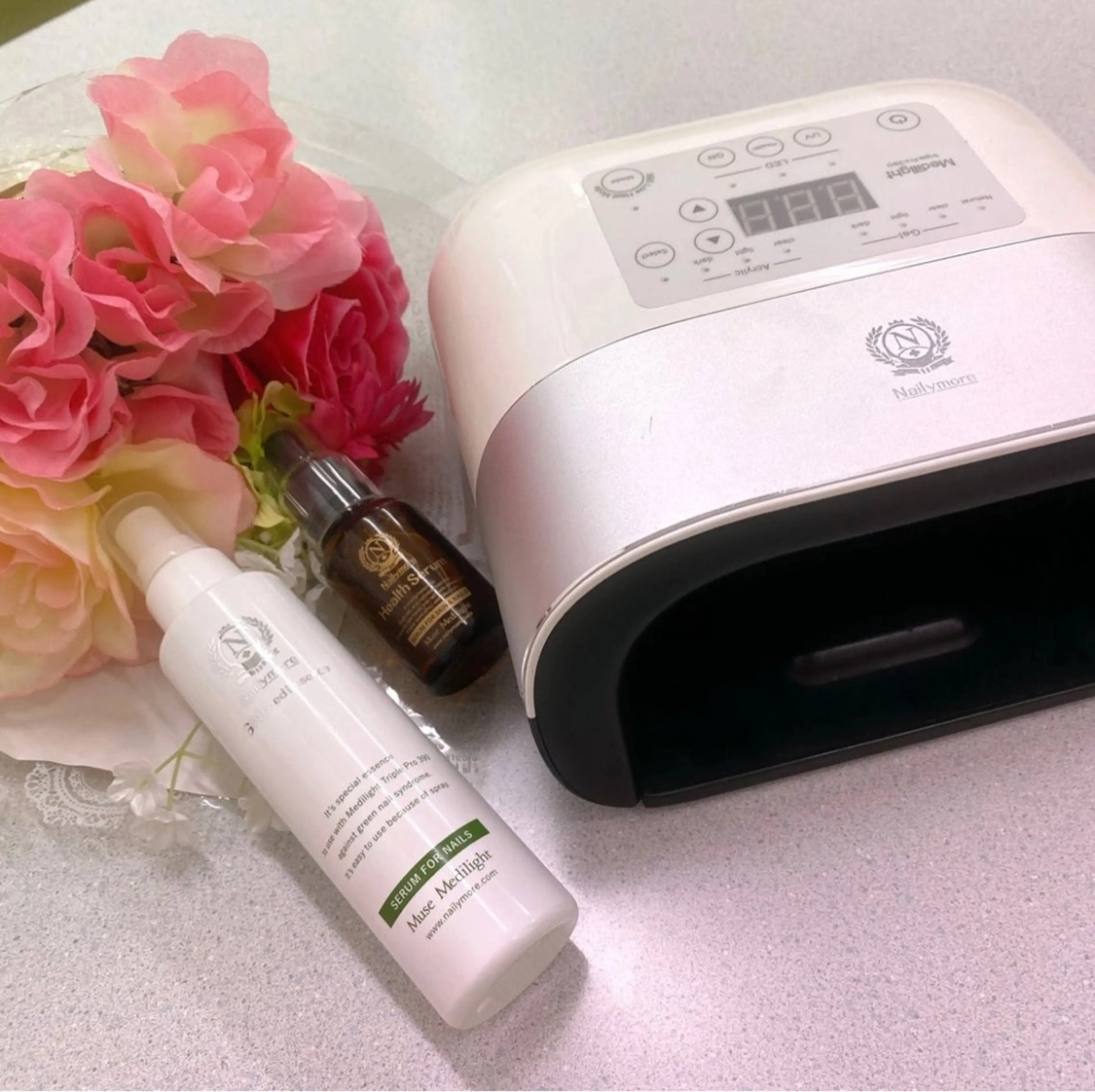 ネイル グリーン ✴︎ Delightのネイルデザイン