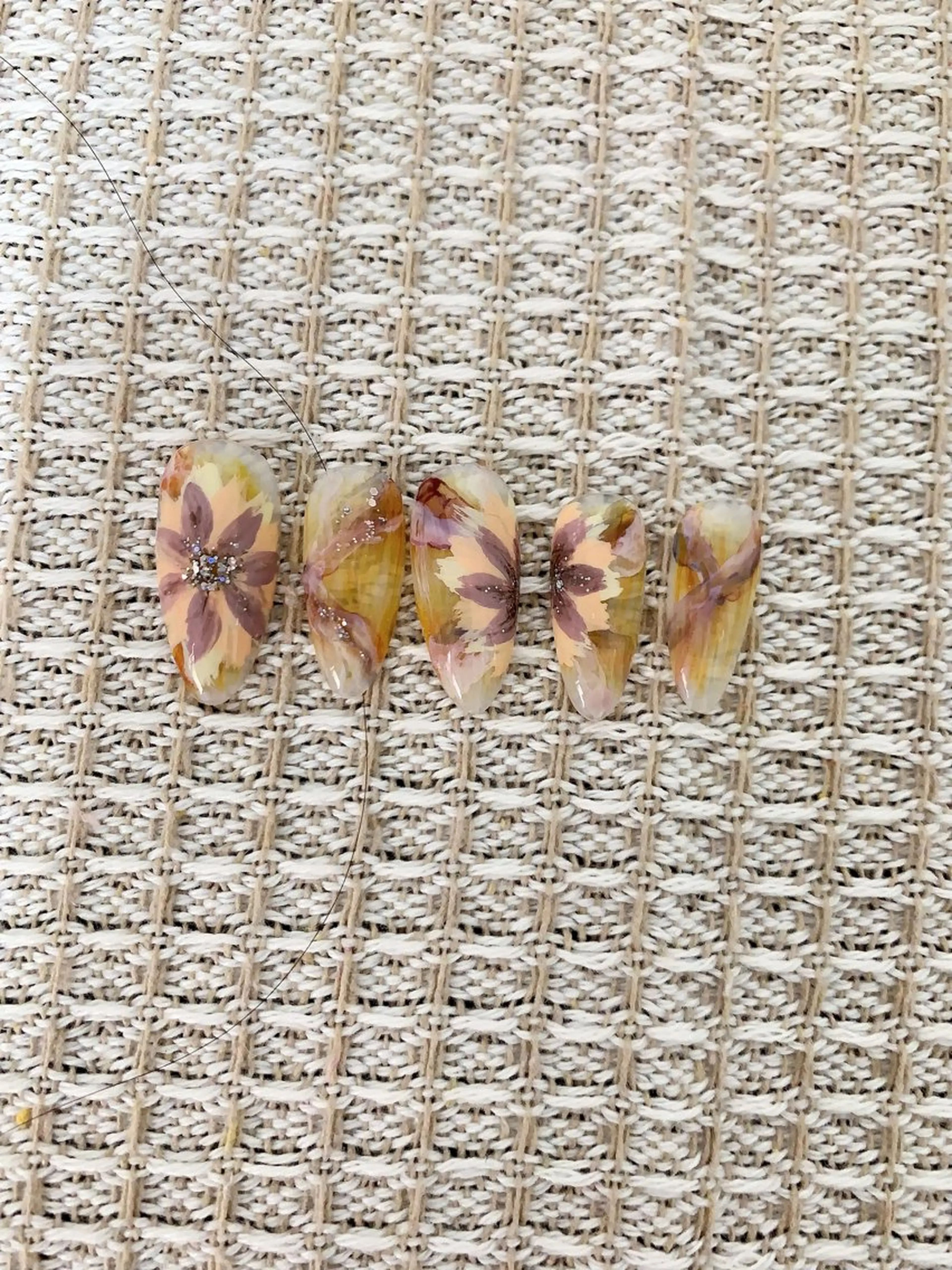 ネイル ニュアンスネイル シンプルネイル Lily nails studioのネイルデザイン