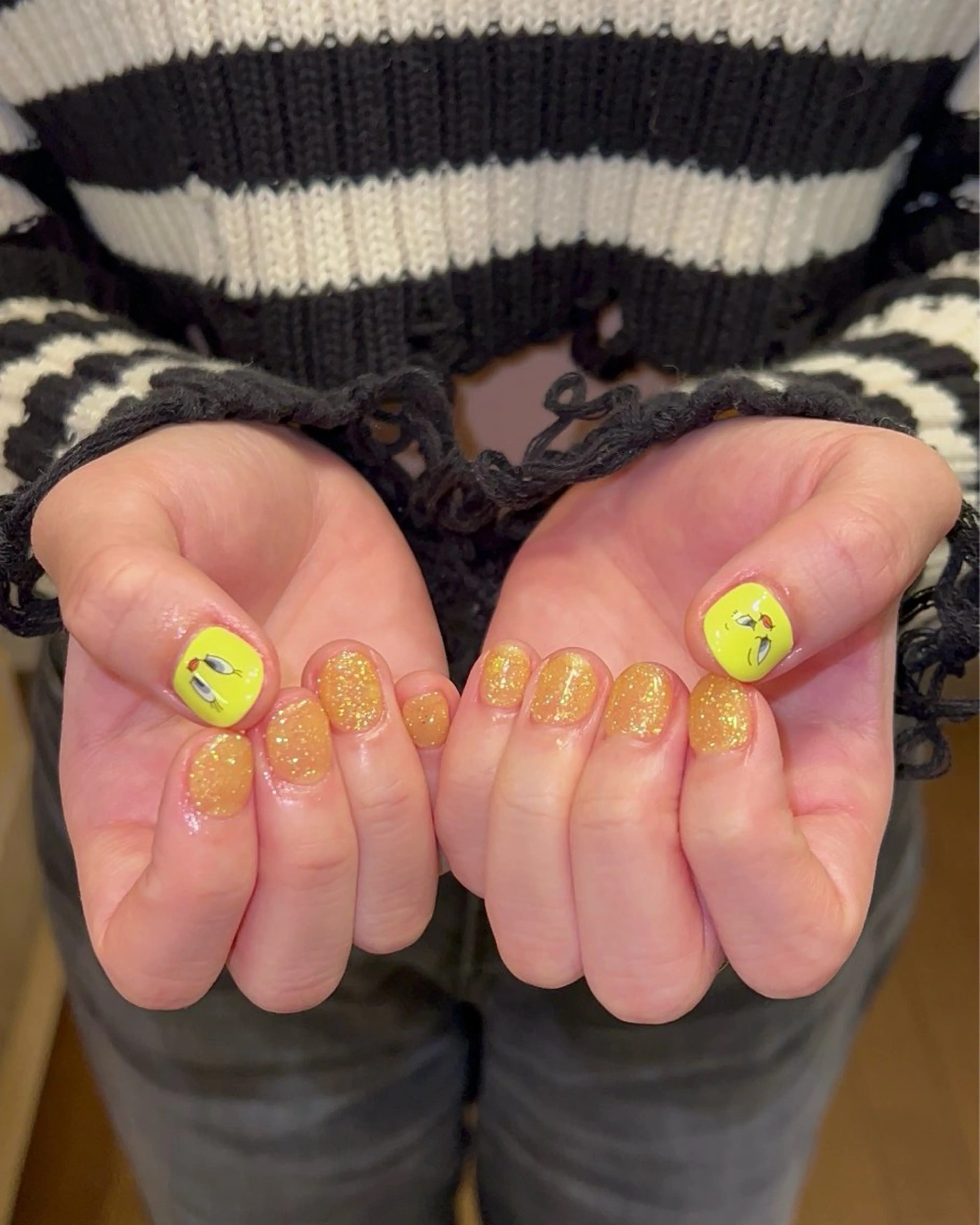 ネイル ハンドネイル フットネイル ハンドケア Nes.Nail所属・Miyagi Asamiのネイルデザイン