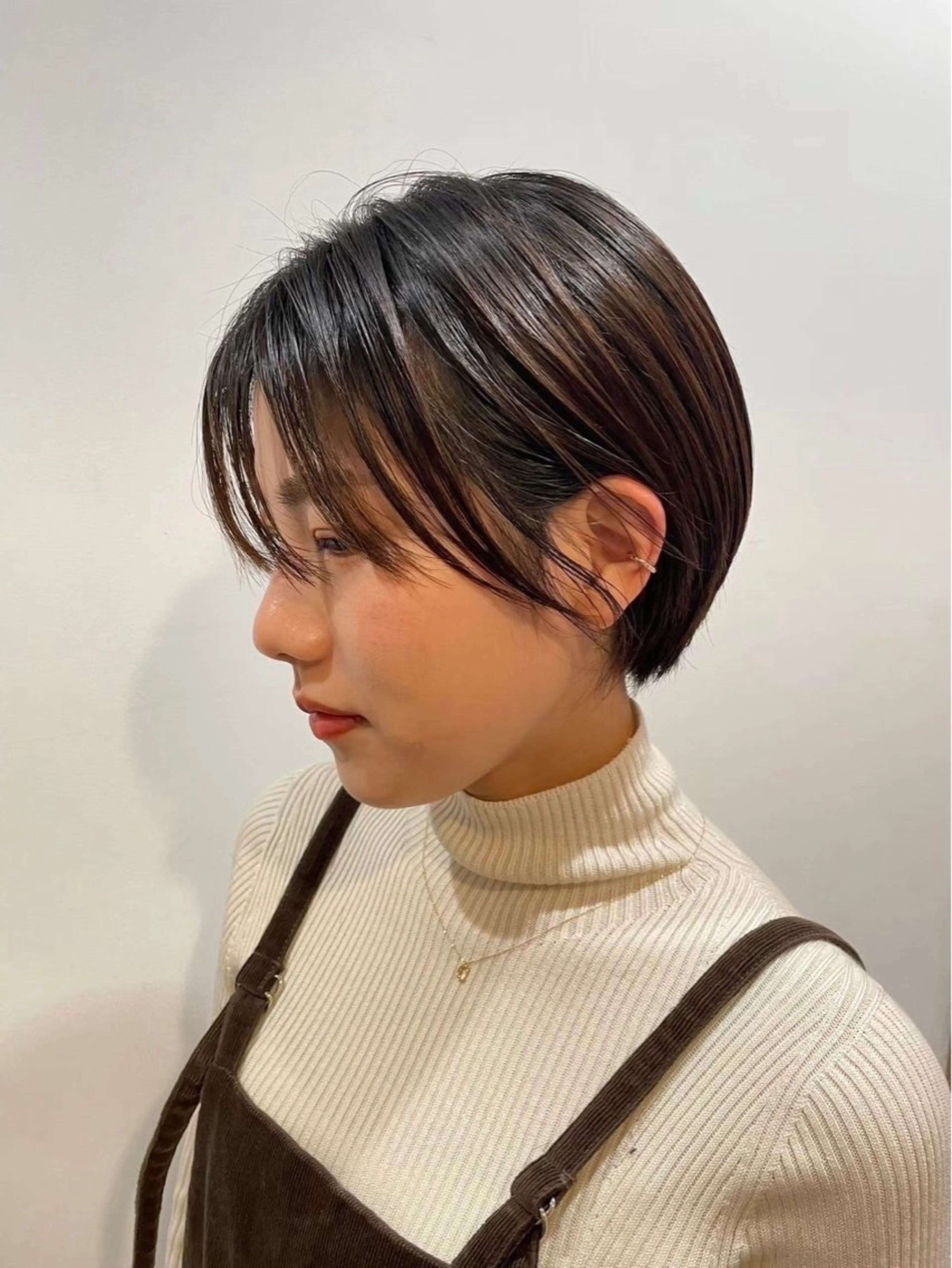 ショート アオイ/透明感カラー レイヤー🌙のヘアスタイル