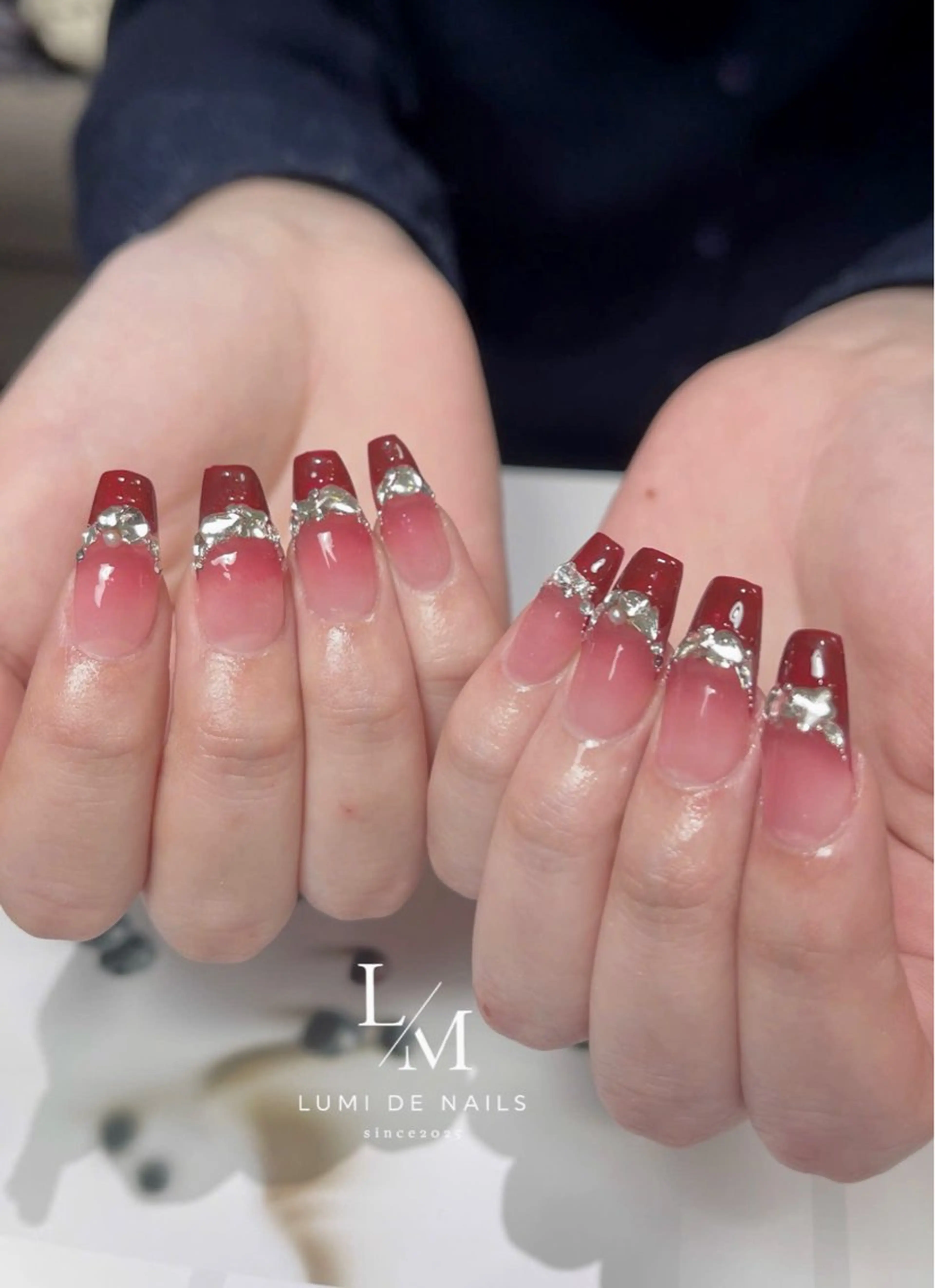 ネイル グラデーション ラメ(グリッター) マグネットネイル ミラーネイル ニュアンスネイル ハンドネイル Lumi de nailsのネイルデザイン