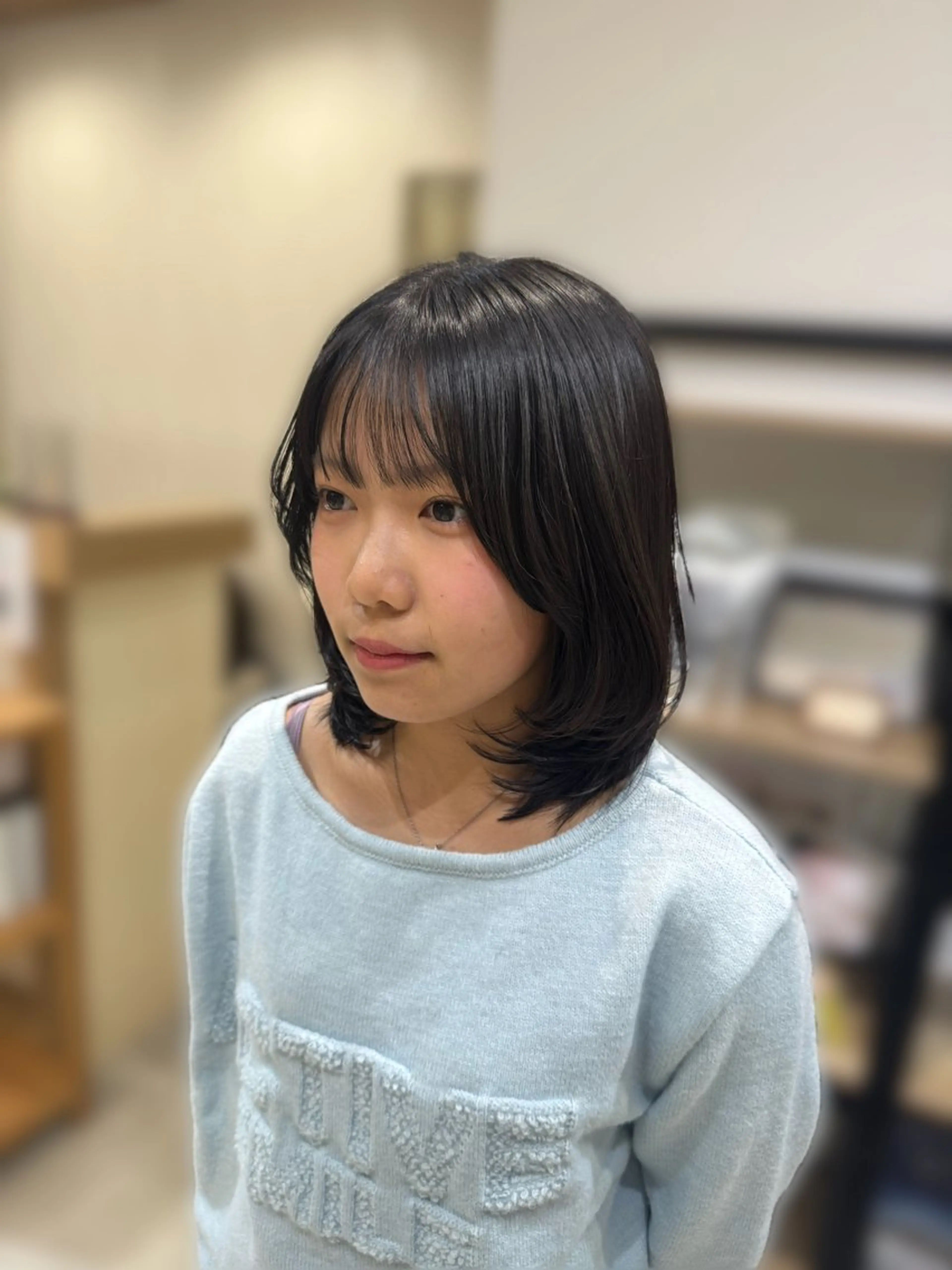 ミディアム ミディアムレイヤー 韓国風ヘア レイヤーカット カット ヘアカラー 藤田 紋芽 Jr.stylistのヘアスタイル