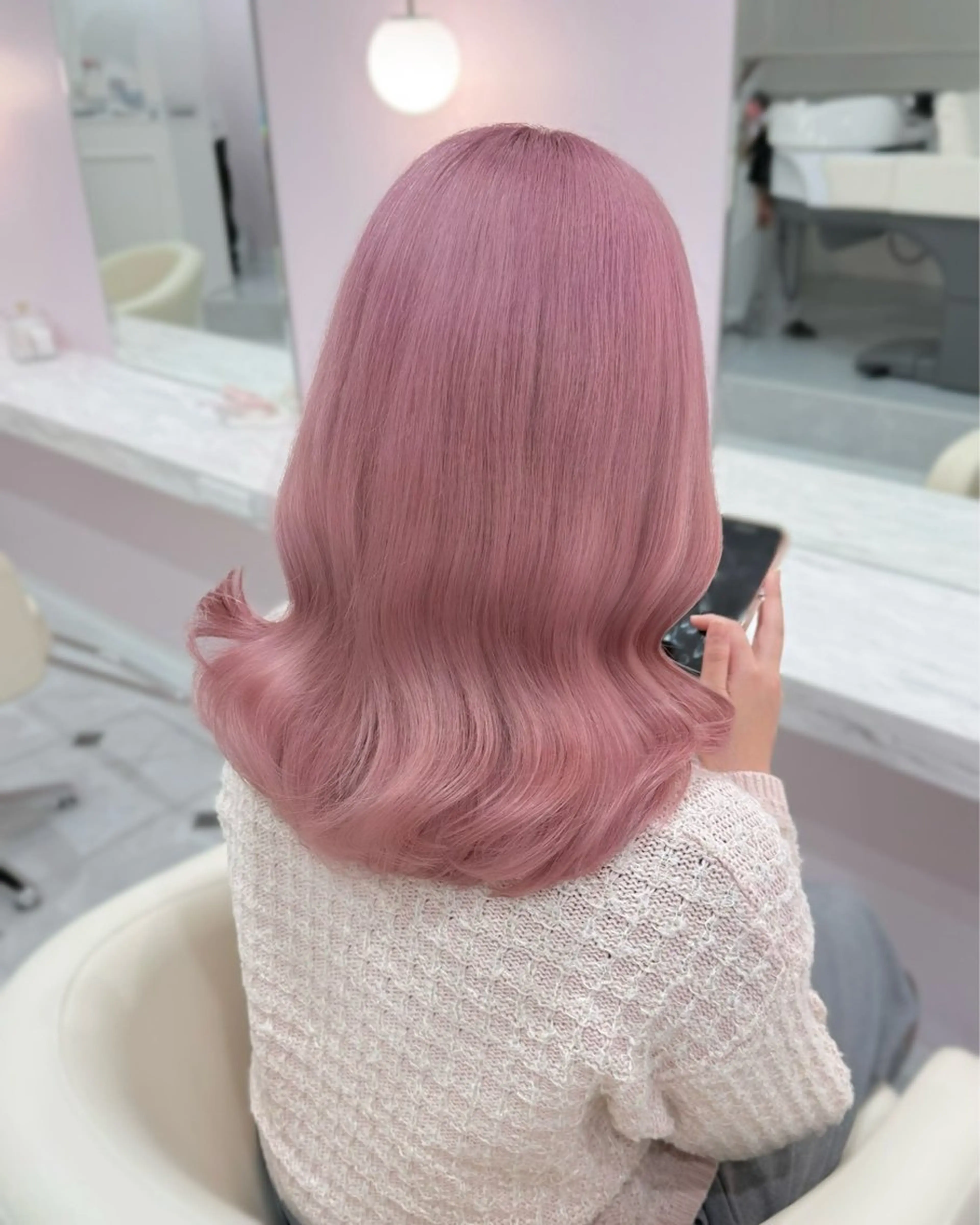 ロング カラー ブリーチ 透明感カラー ハイトーンカラー ヘアカラー ハイトーンカラー💞 くるみ🎀のヘアスタイル