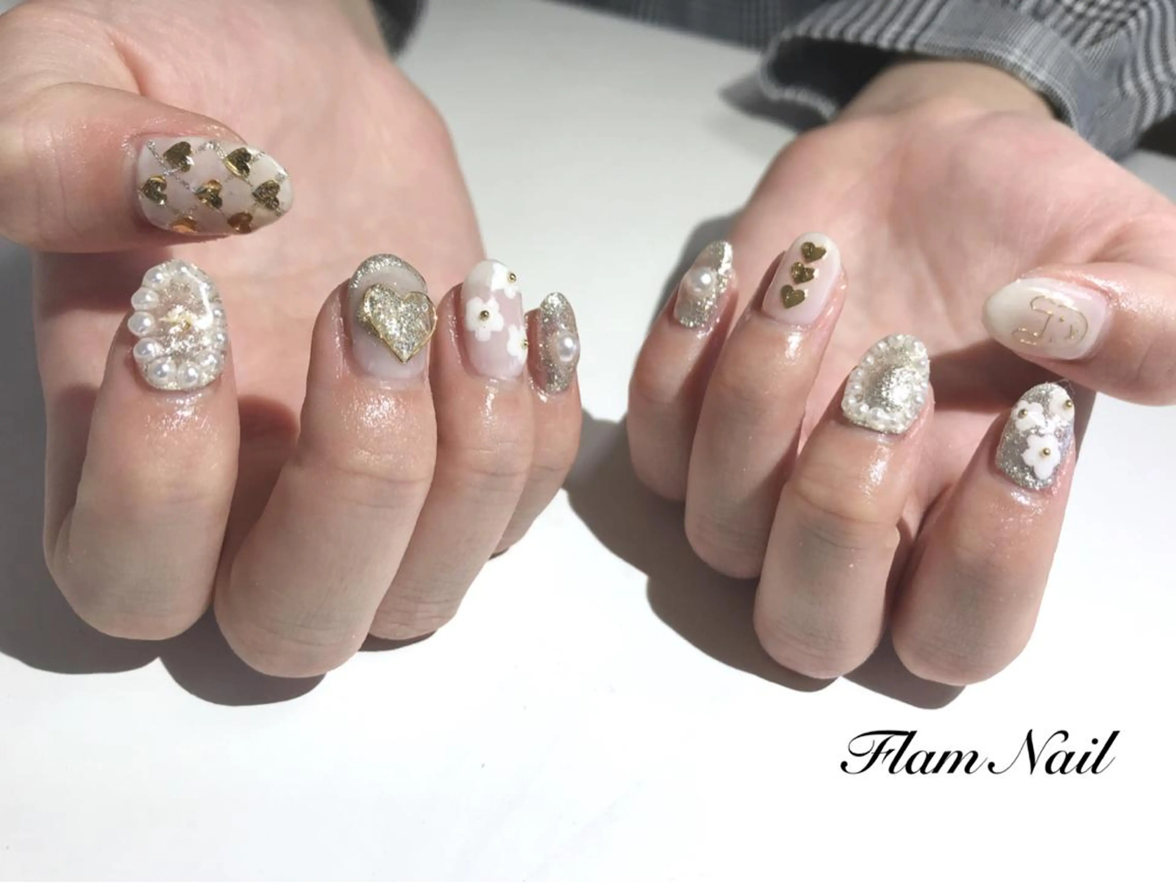 ネイル ハート キラキラネイル Flam Nailのネイルデザイン