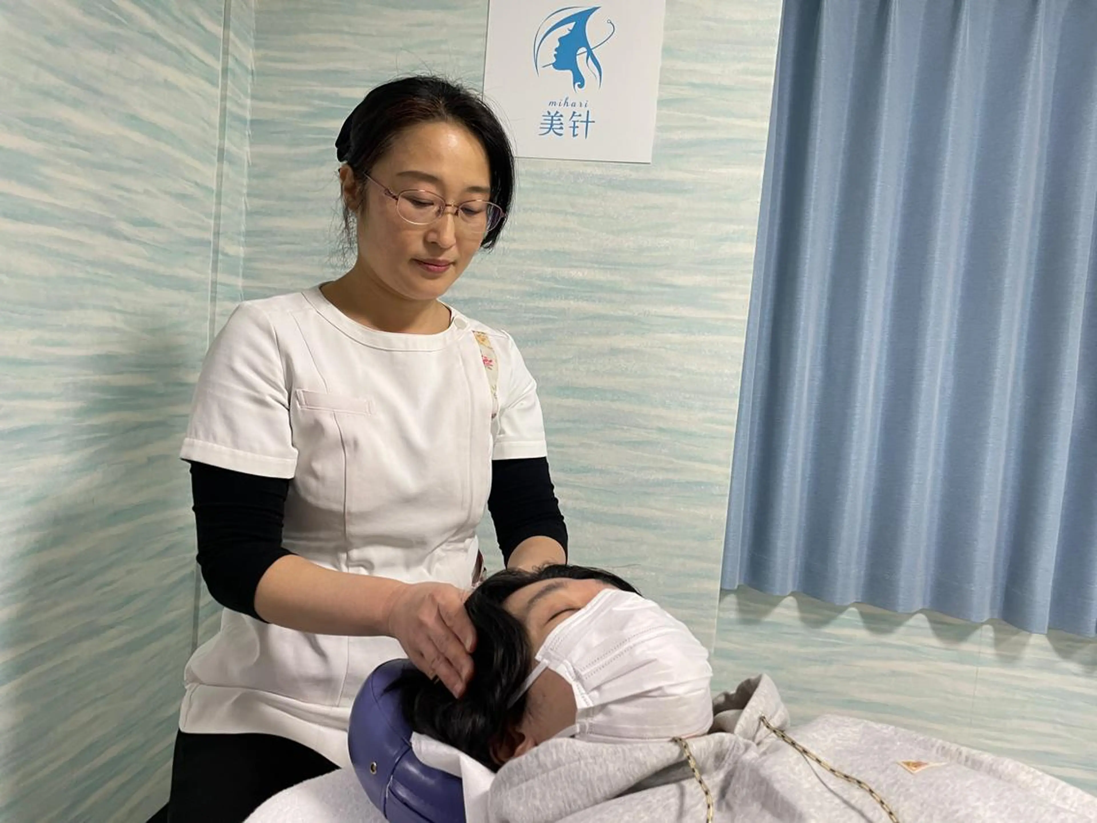 “メイクしたまま"即小顔【美针】mihari所属・小顔矯正マッサージ mihari　栄店のエステ・リラクイメージ