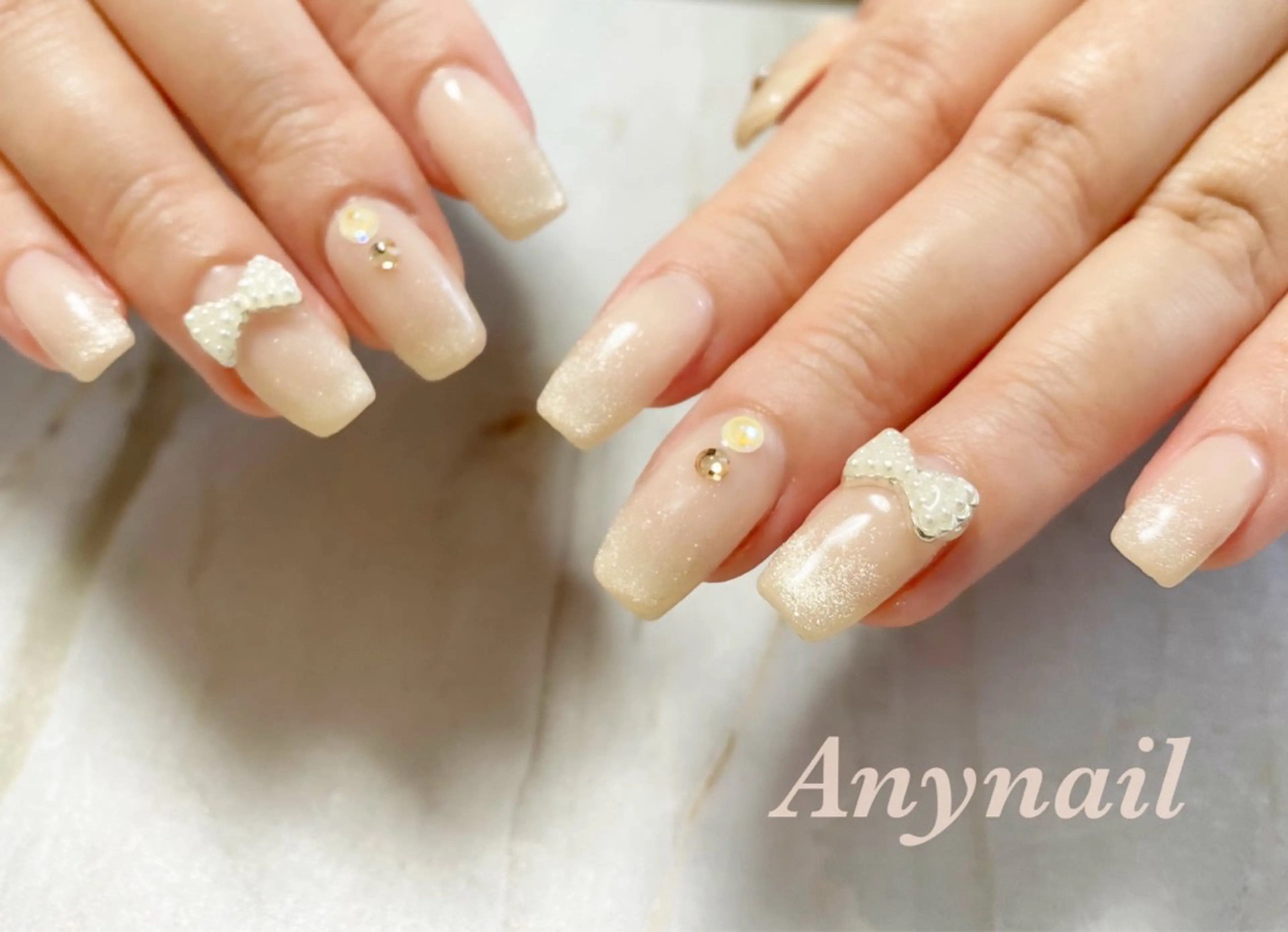 ネイル ブルー グラデーション マグネットネイル オフィスネイル ピンク ハンドネイル 岩澤 恵子のネイルデザイン