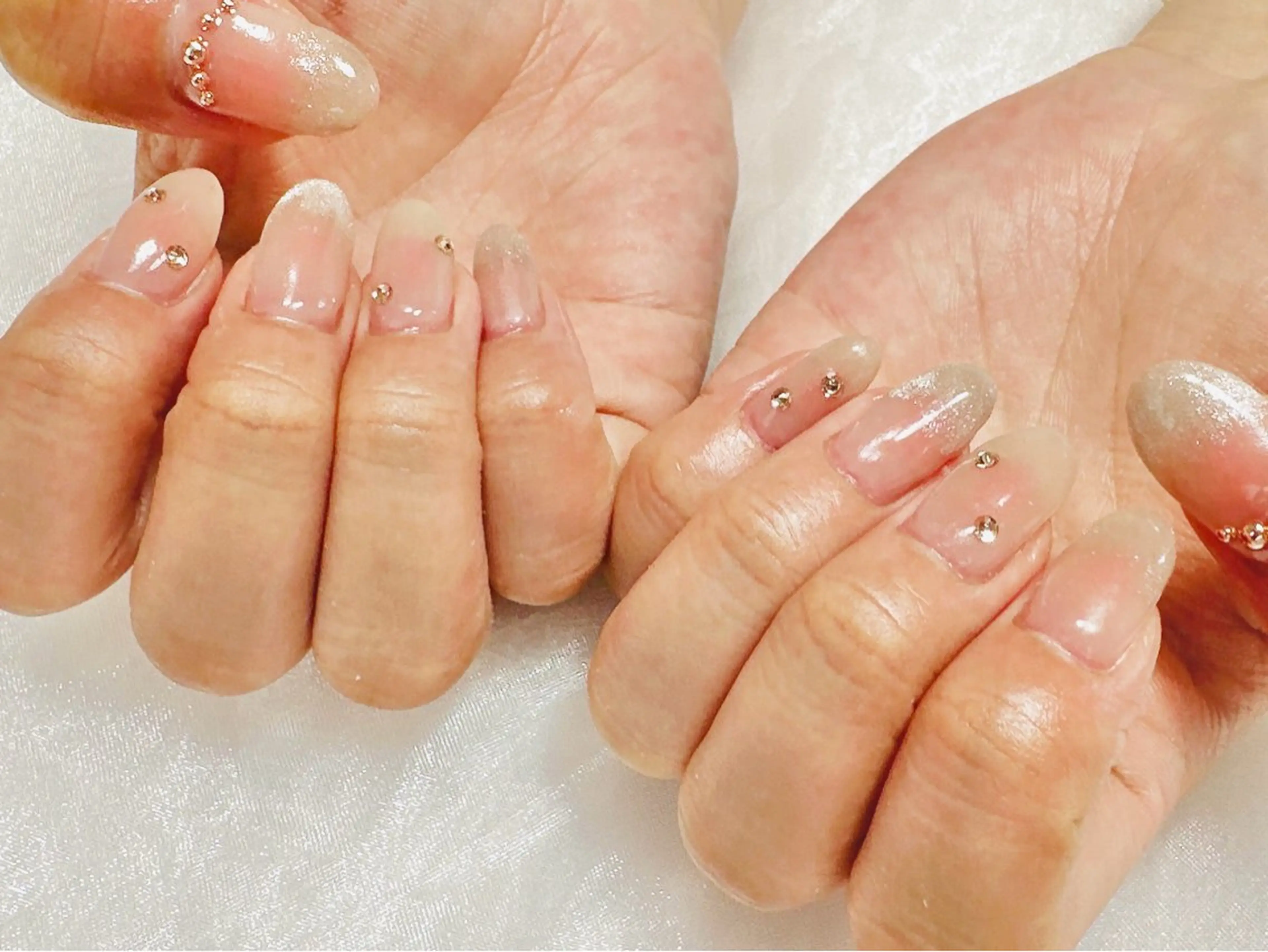 ネイル チークネイル ピンク nailsalon oluoluのネイルデザイン