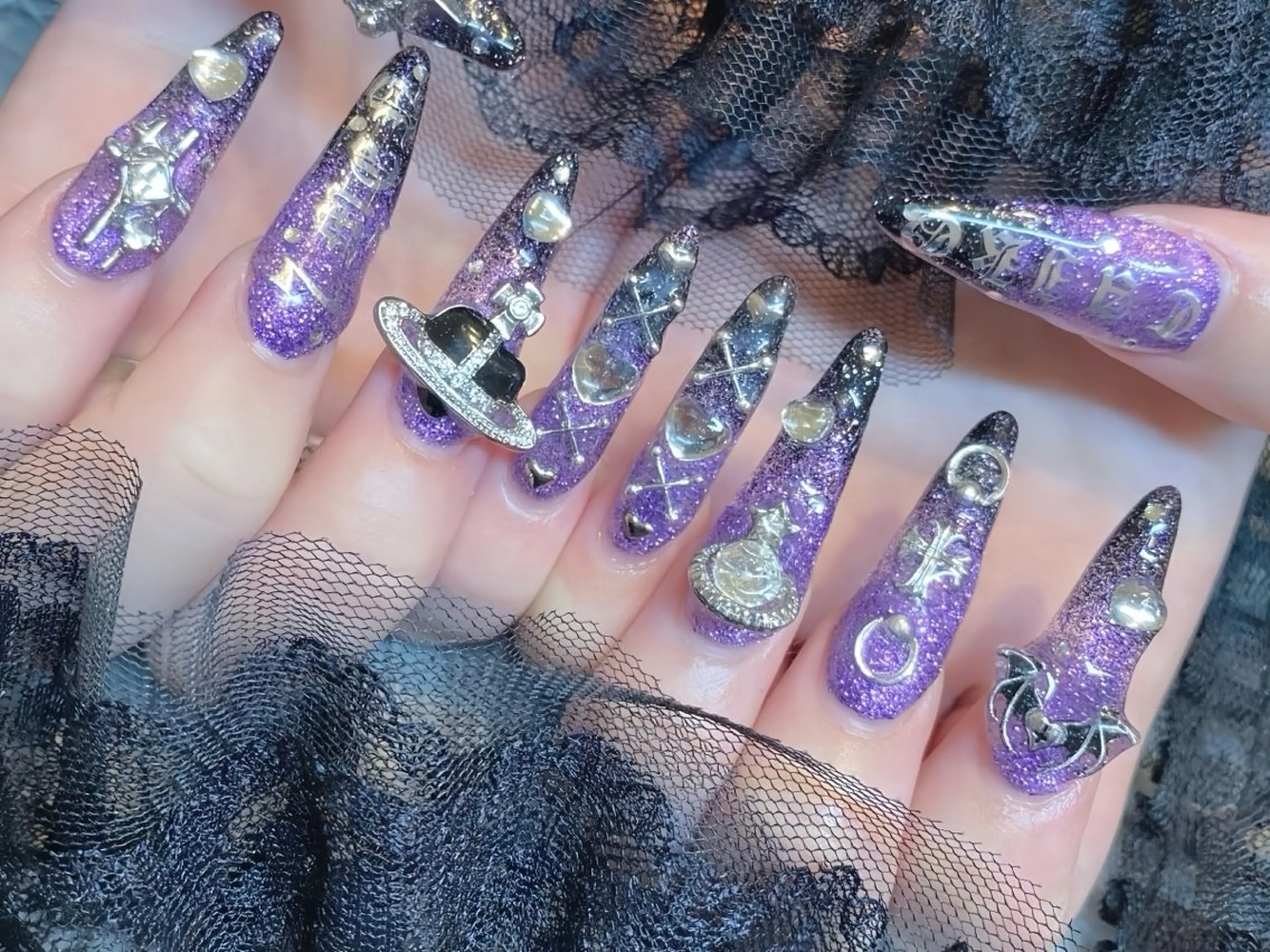 ネイル チークネイル フレンチネイル ガラスフレンチ グラデーション キラキラネイル ハンドネイル Rin Nail 新大久保店のネイルデザイン