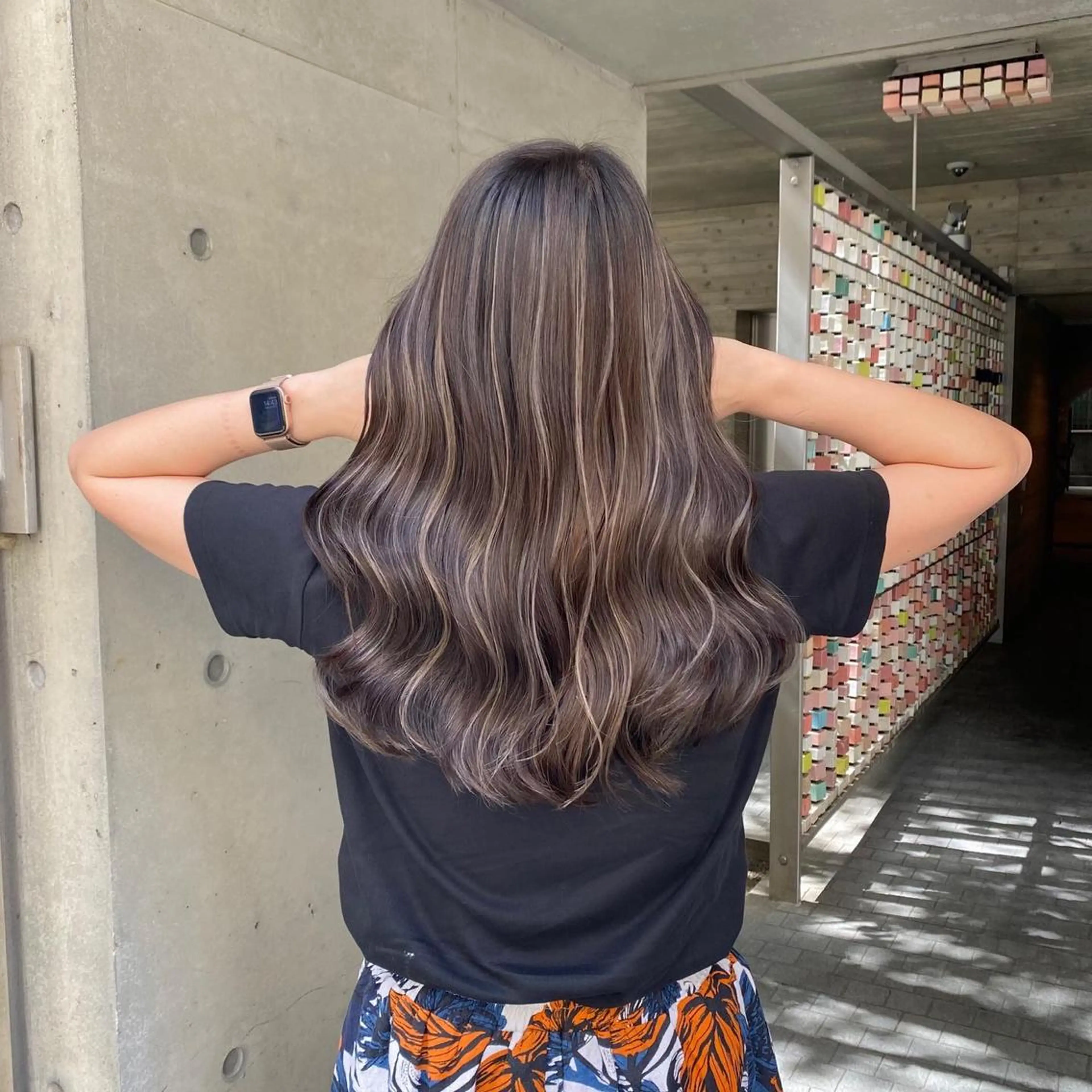 セミロング カラー ヘアアレンジ ハイライトカラー ハイライト ハイライト／髪質改善 裕樹のヘアスタイル