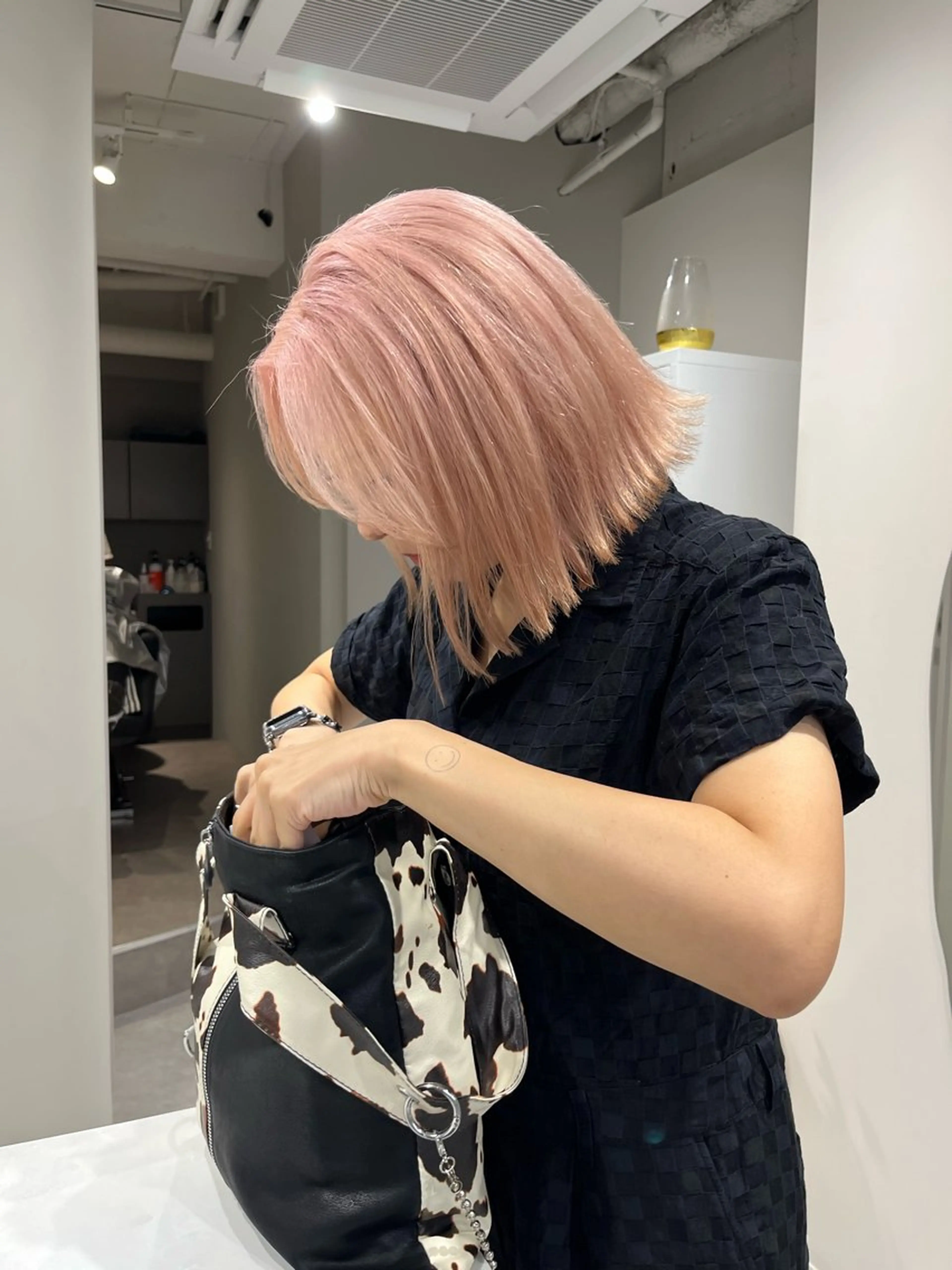 ショート カット ヘアカラー ハイトーン/ ボブ 中村麟のヘアスタイル