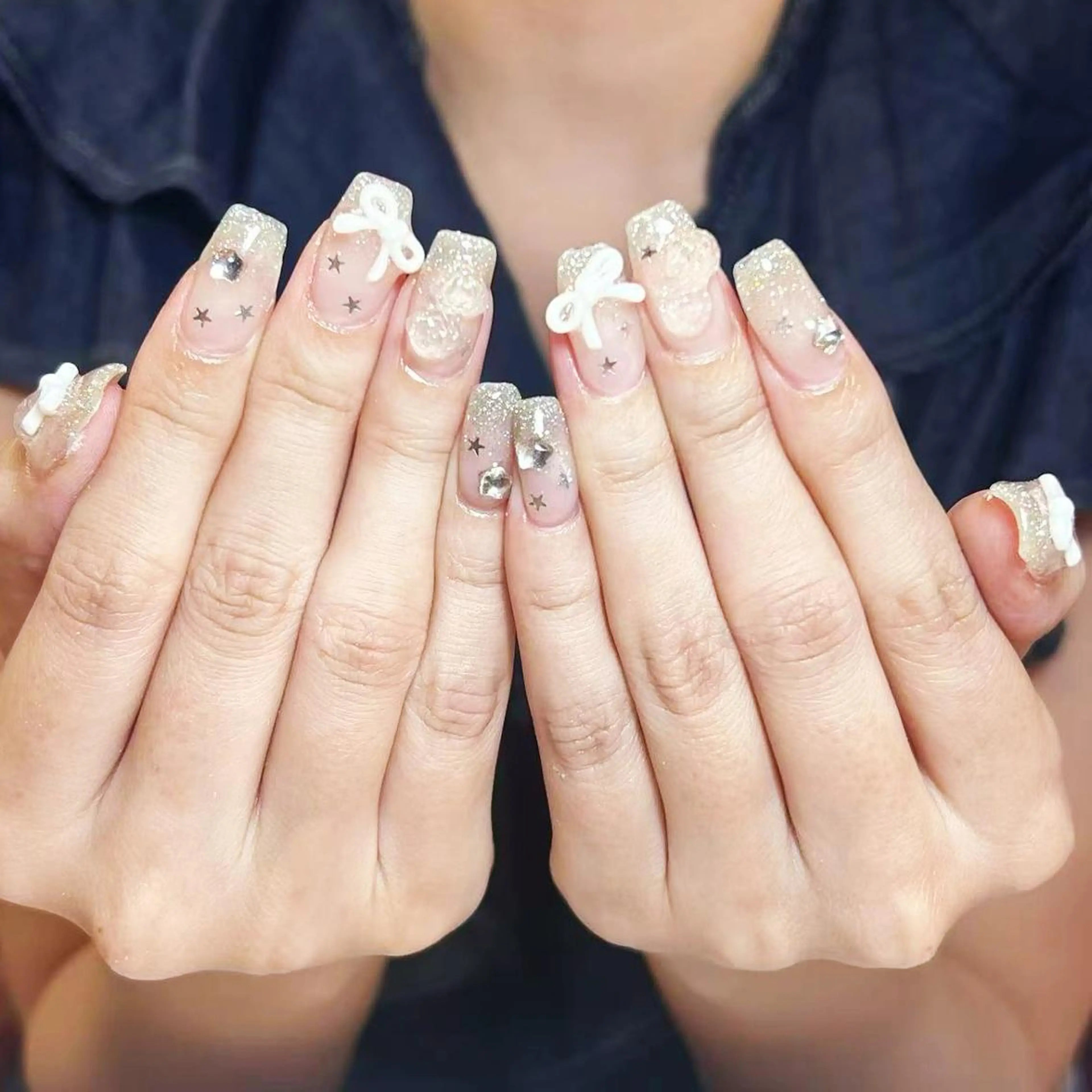 ネイル アートネイル オーロラネイル ガーリー キラキラネイル マグネットネイル ハンドネイル DIAMOND 💦のネイルデザイン