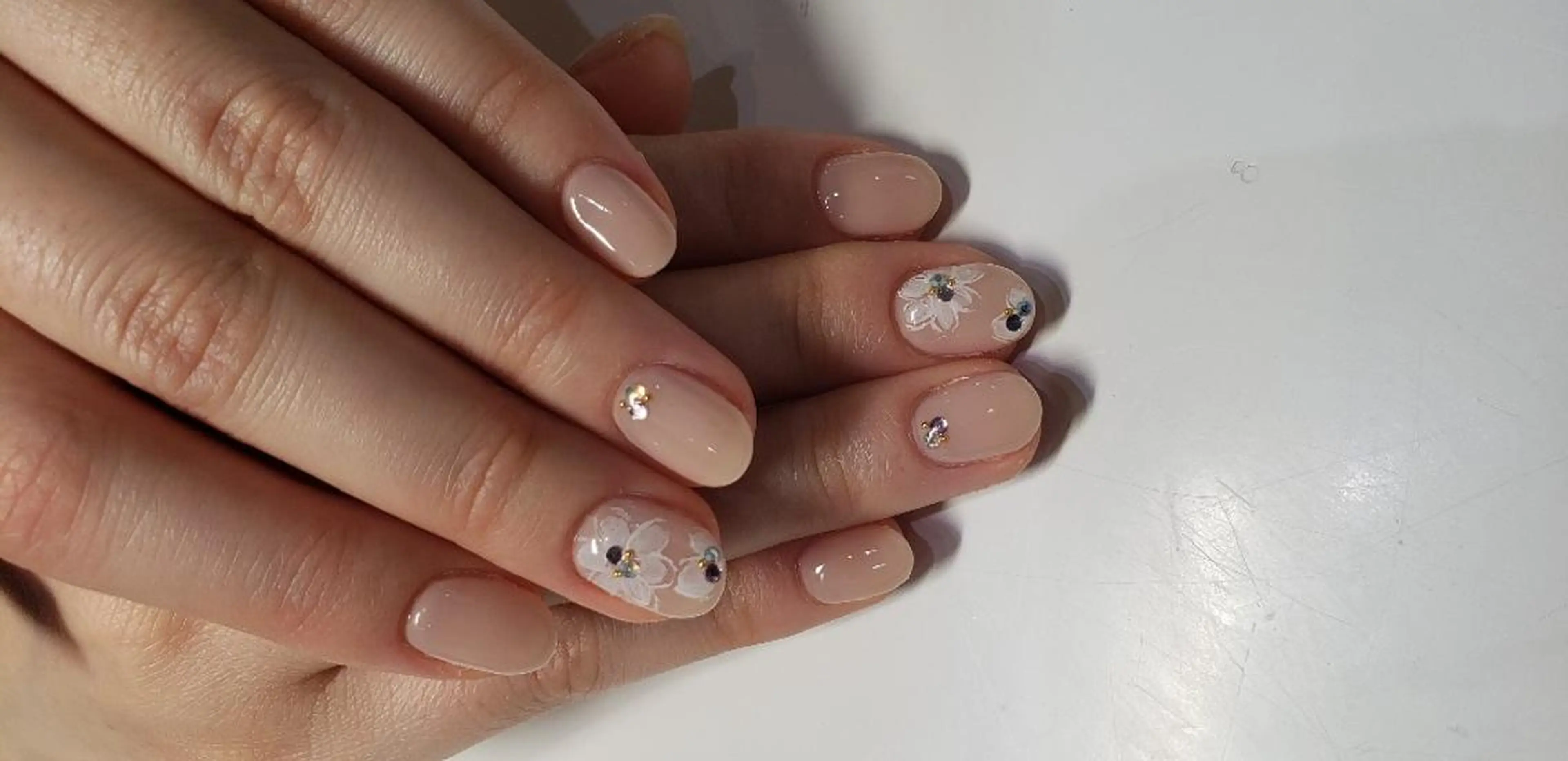 ネイル ビジュード ネイルのネイルデザイン