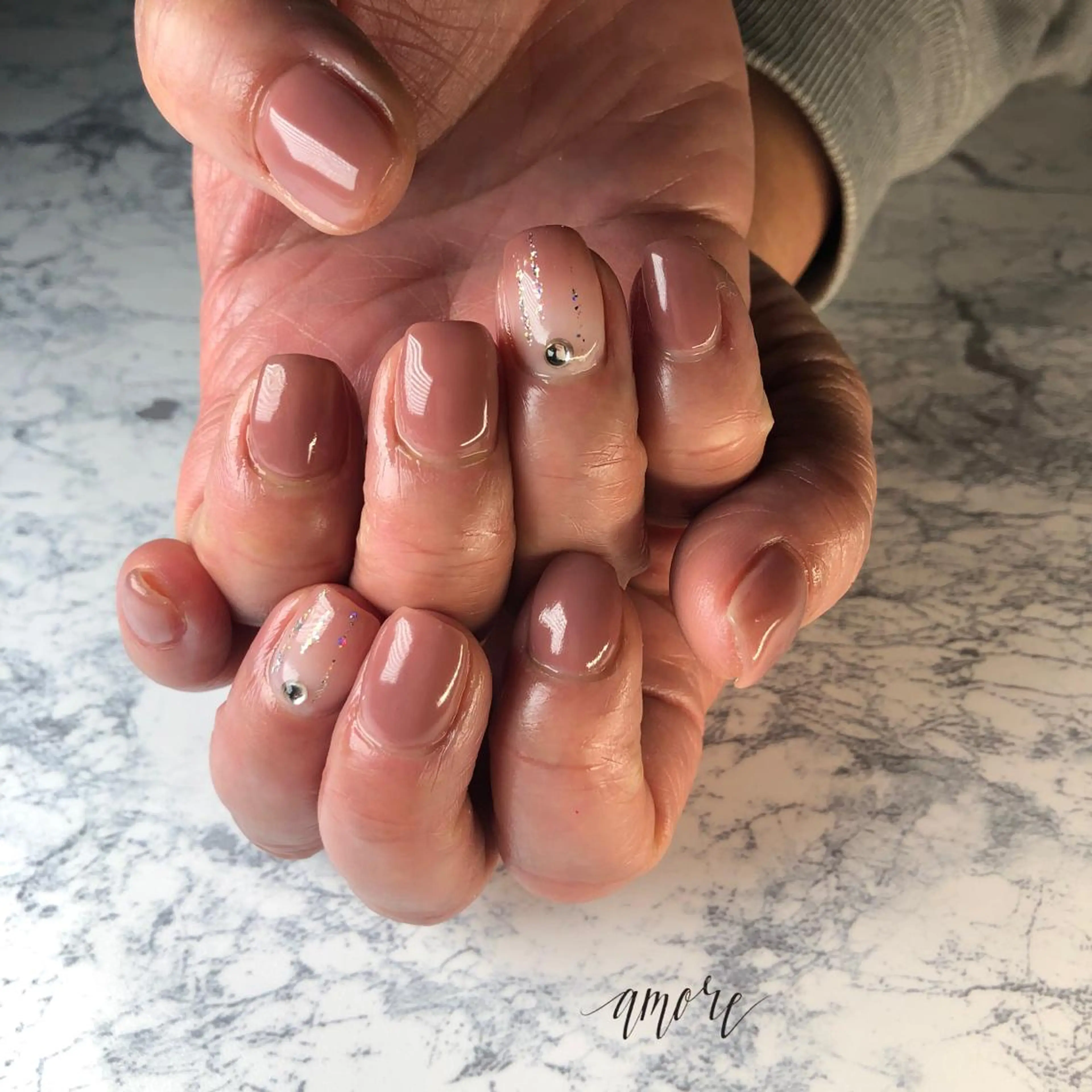 ネイル ジェルネイル 氷ネイル・うるうるネイル マグネットネイル ミラーネイル ニュアンスネイル You kyehwaのネイルデザイン