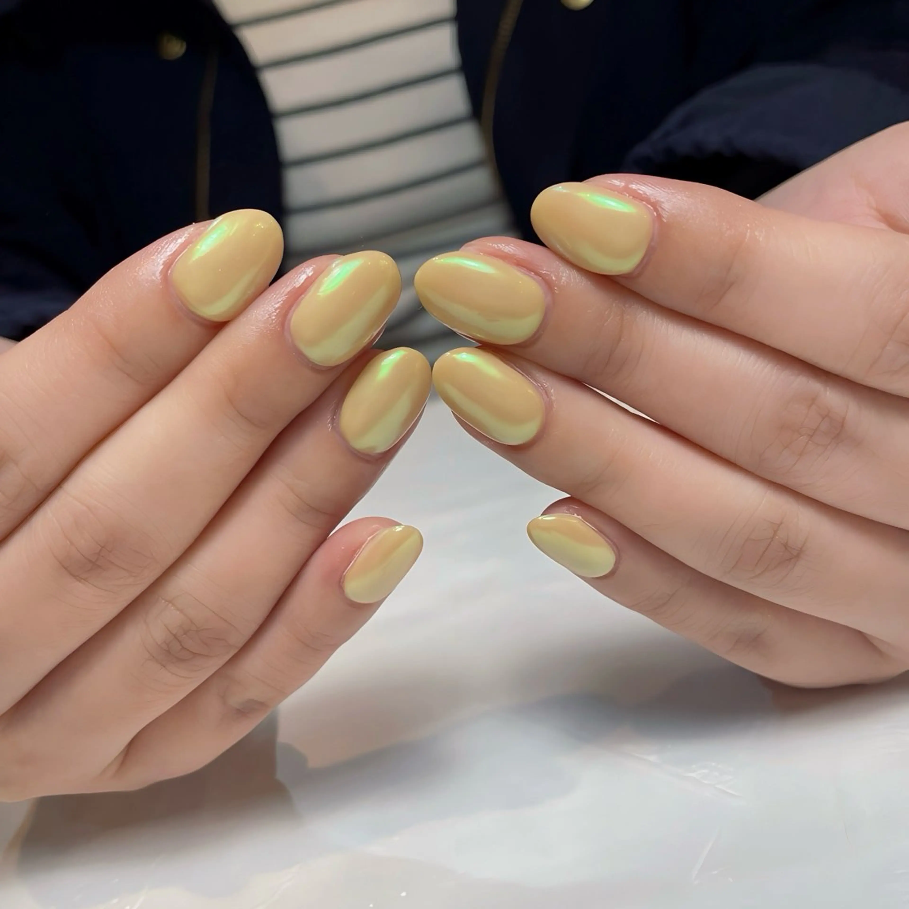 ネイル グラデーション ラメ(グリッター) ラメグラデーション ワンカラーネイル シンプルネイル MARU NAIL Izumiのネイルデザイン