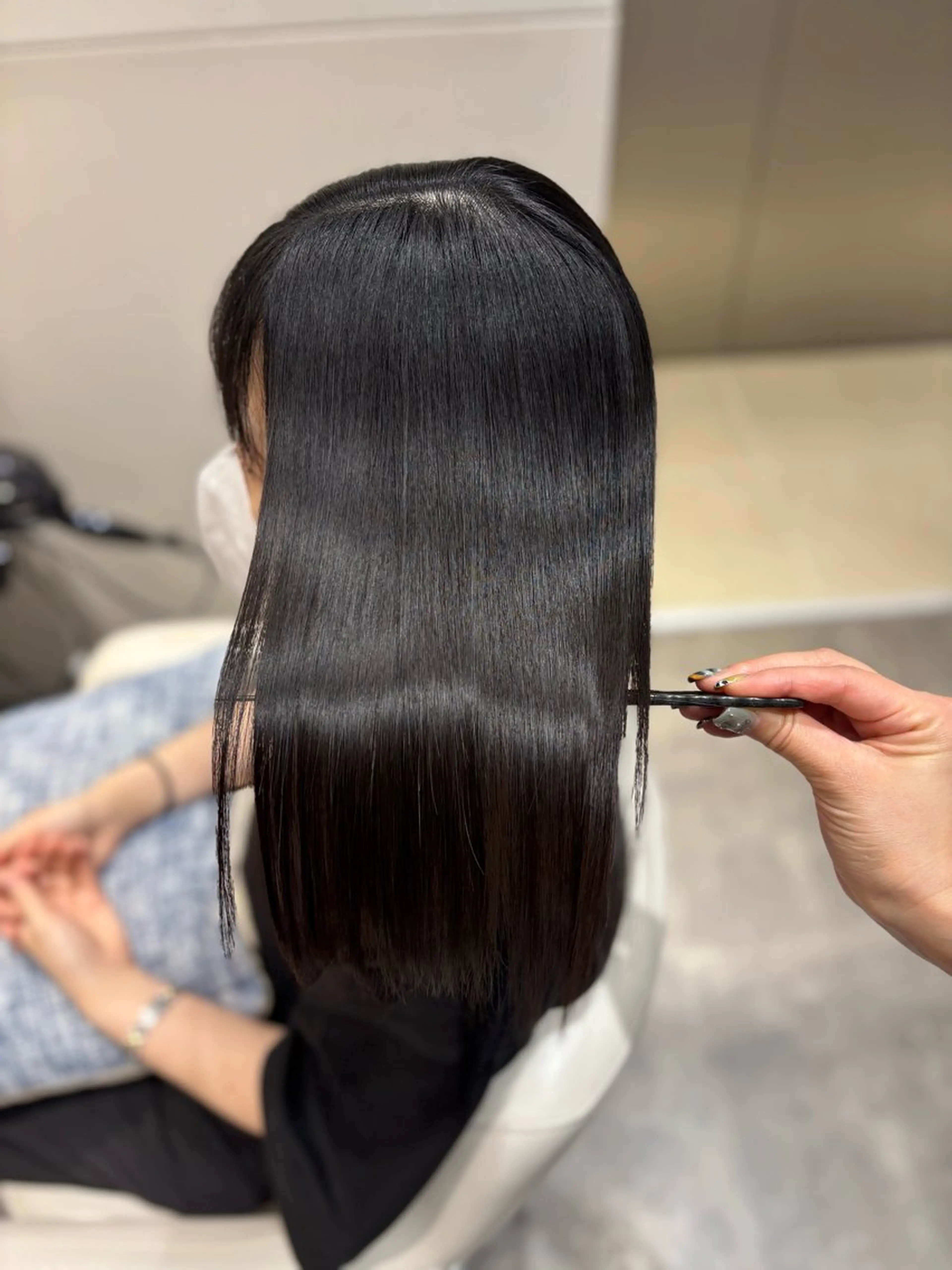 ミディアム トリートメント 美髪ヘア 🤍erikaのヘアスタイル