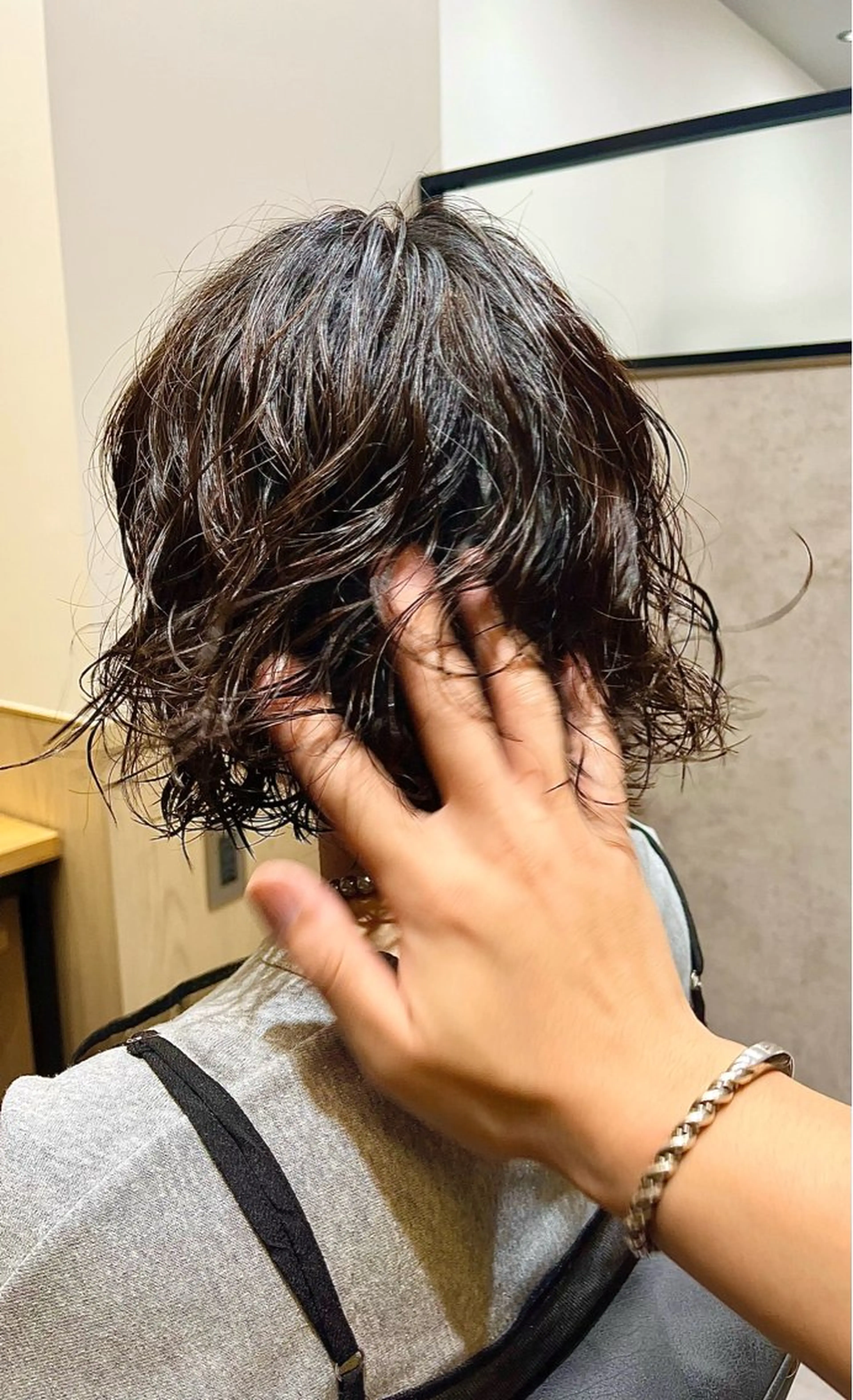 ショート パーマ カット パーマ トリートメント ヘッドスパ ヘアセット 🫧髪質整形師 イケモトタクマ🎩のヘアスタイル