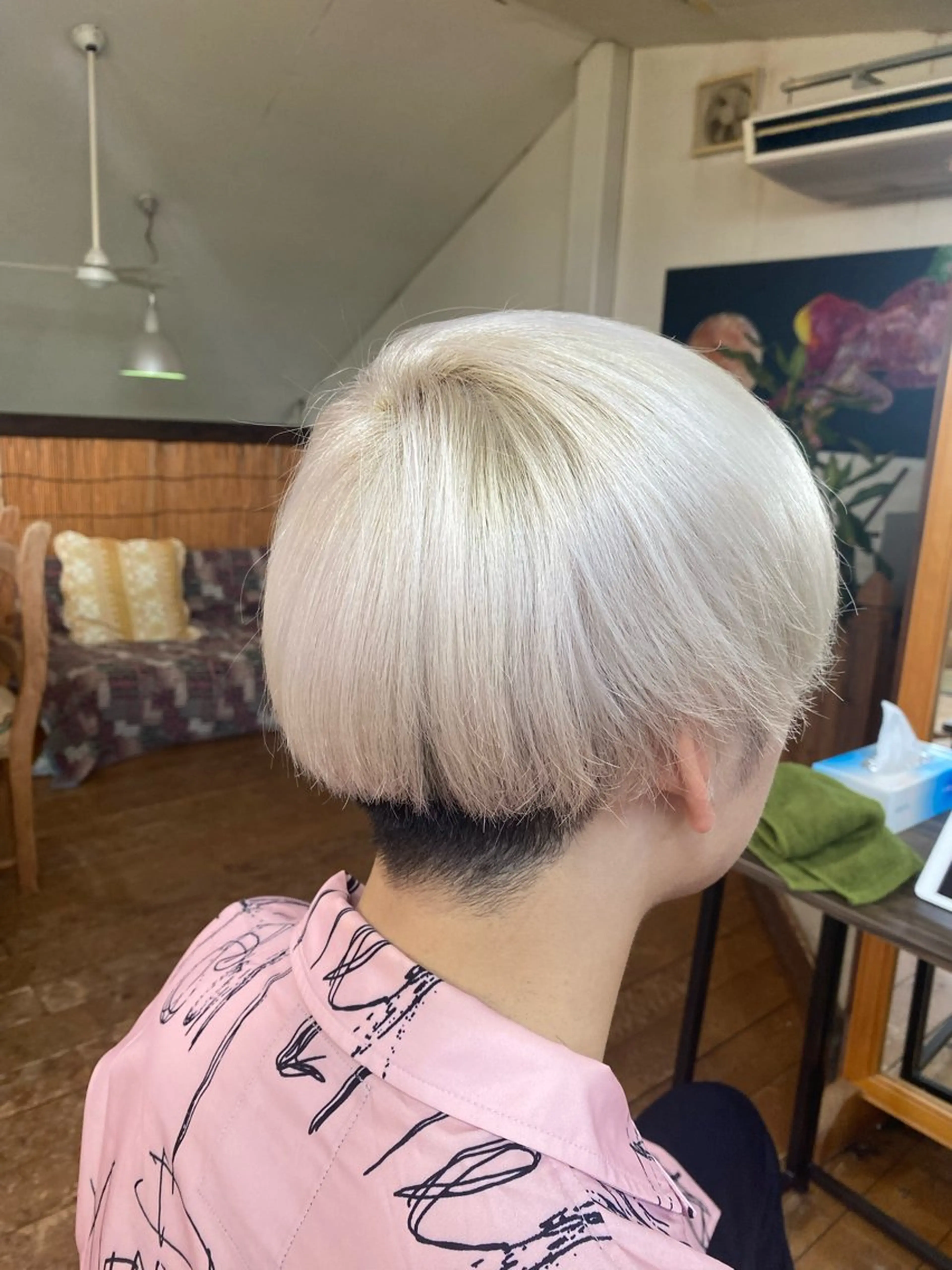 カラー MERCURY(フリーランス)所属・タカハシ ユウヤのヘアスタイル