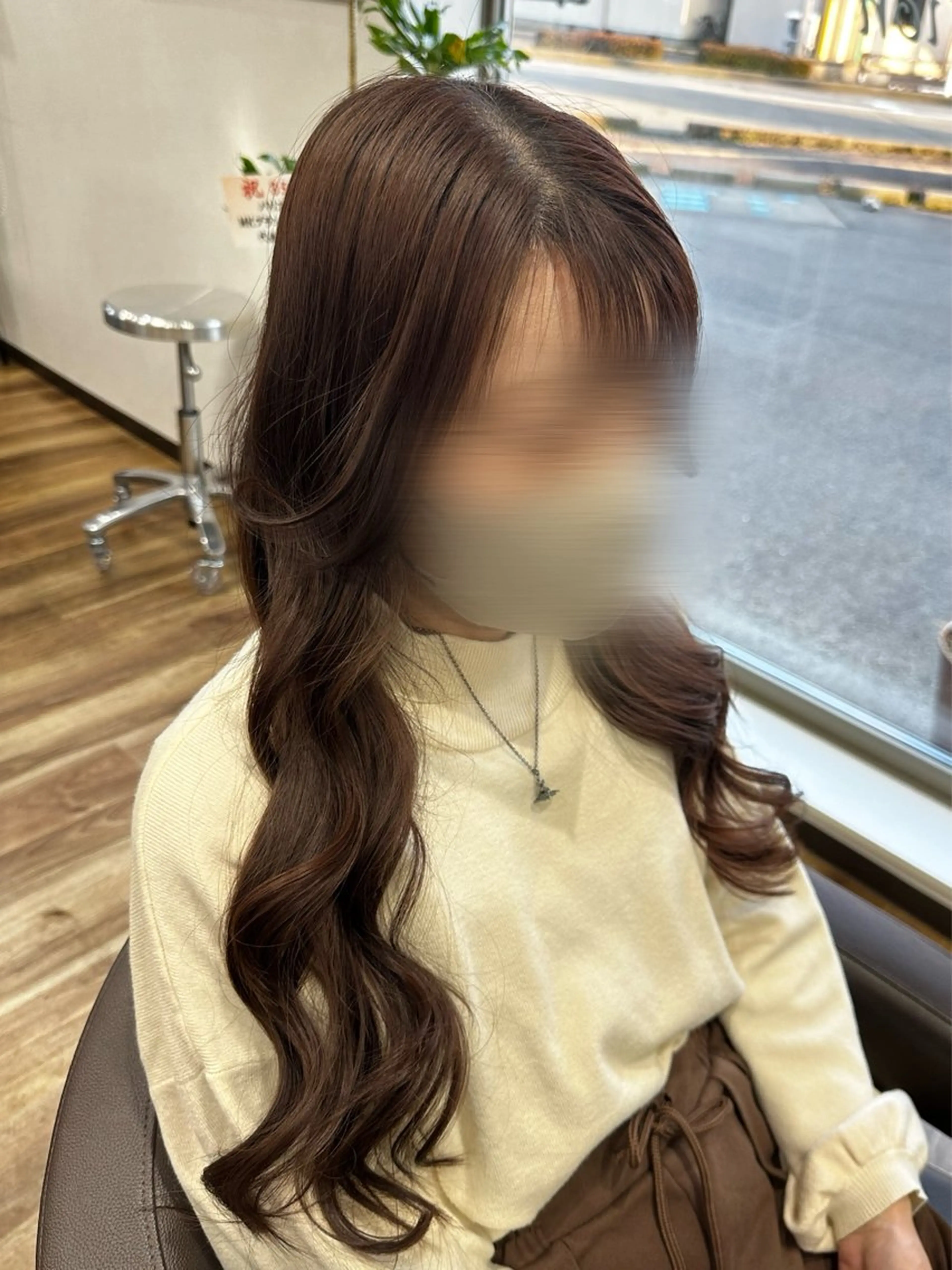 ロング 森 音遠のヘアスタイル