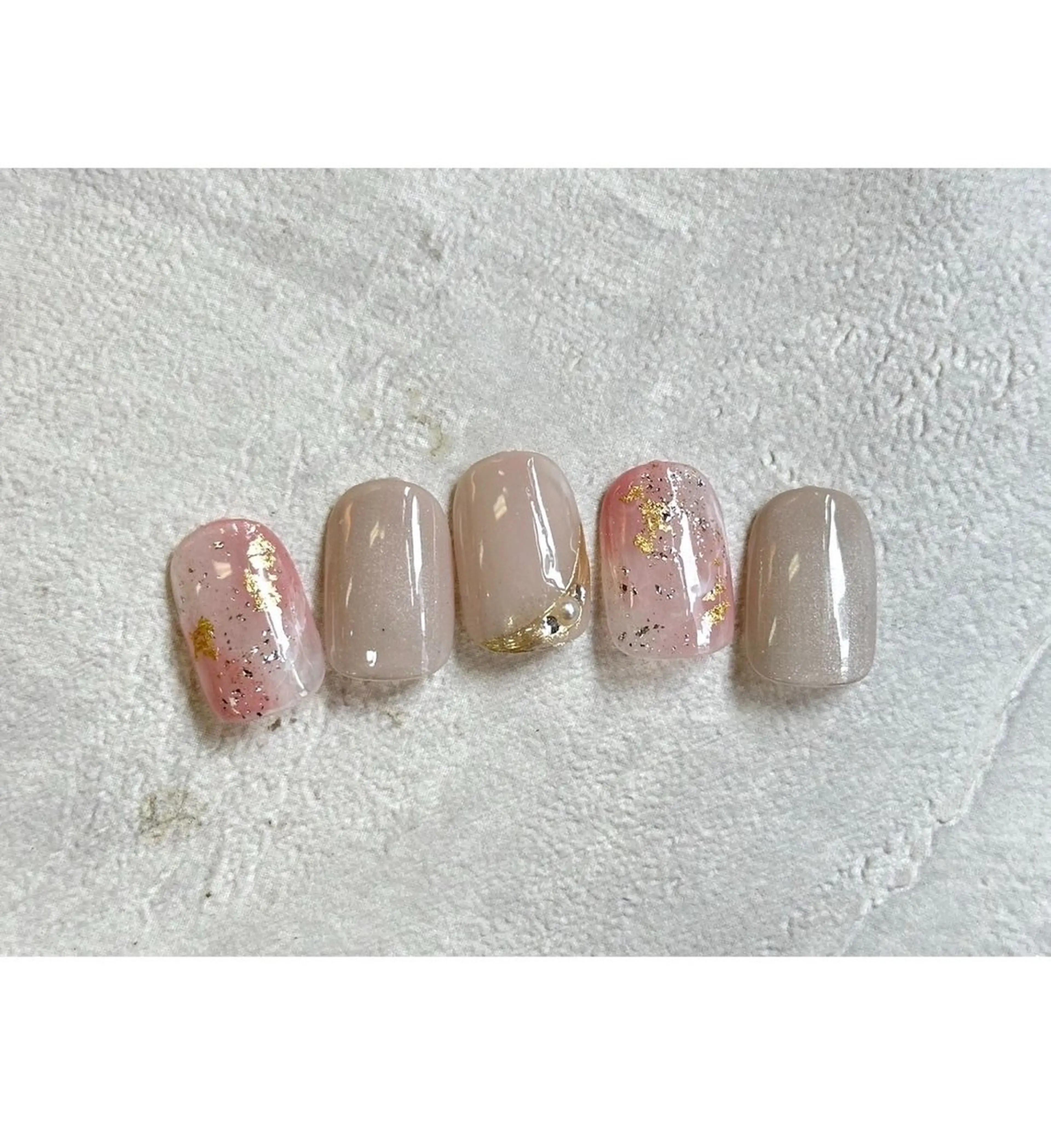ネイル GLAD nail所属・銀座ニュアンスネイル Ichikawaのネイルデザイン